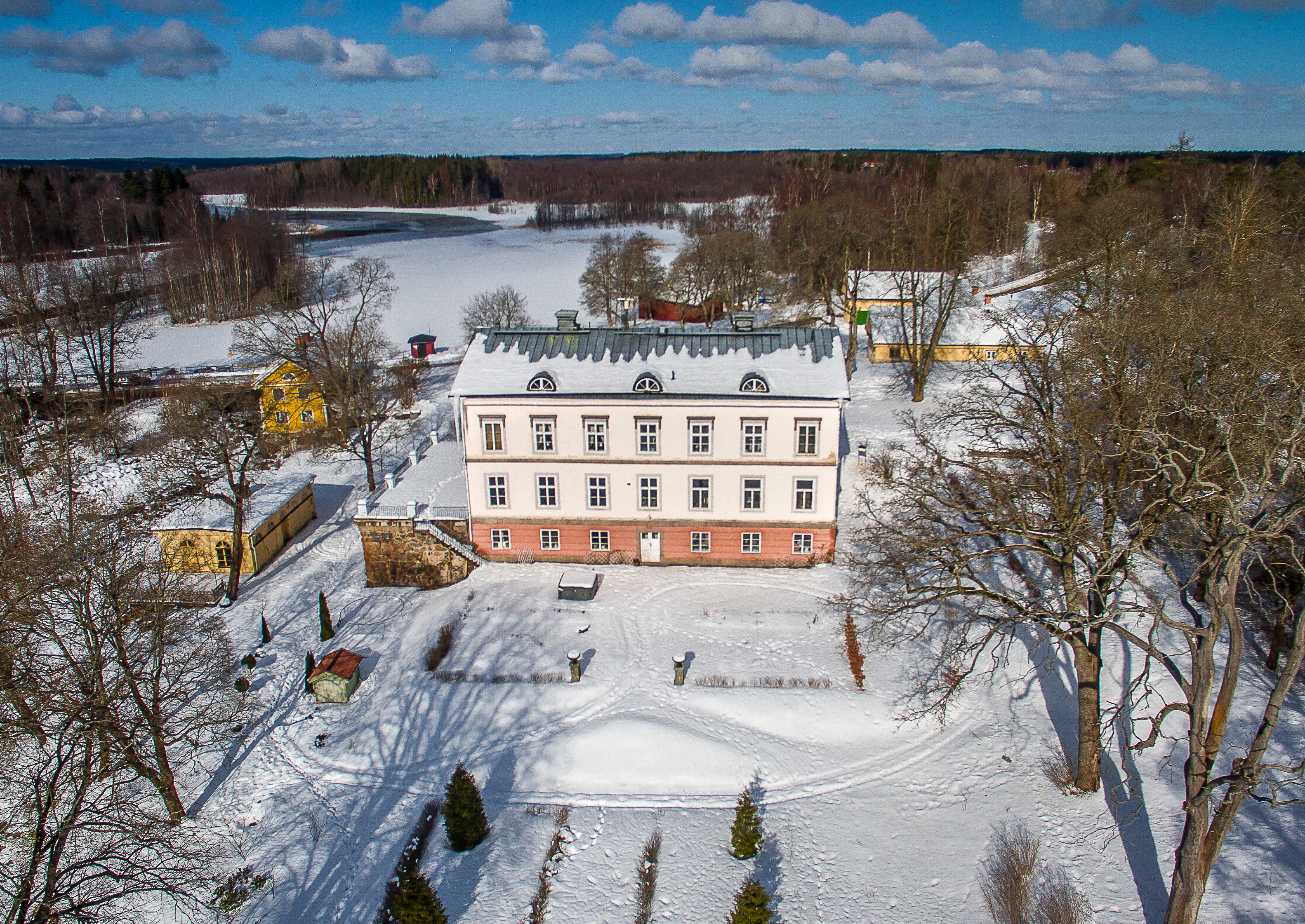 Med vgbeskrivning, satellitbilder, gatubild, drnarbild, tomtgrnser och friluftskarta. Gatstugan Ramns karta - redteksystems.net