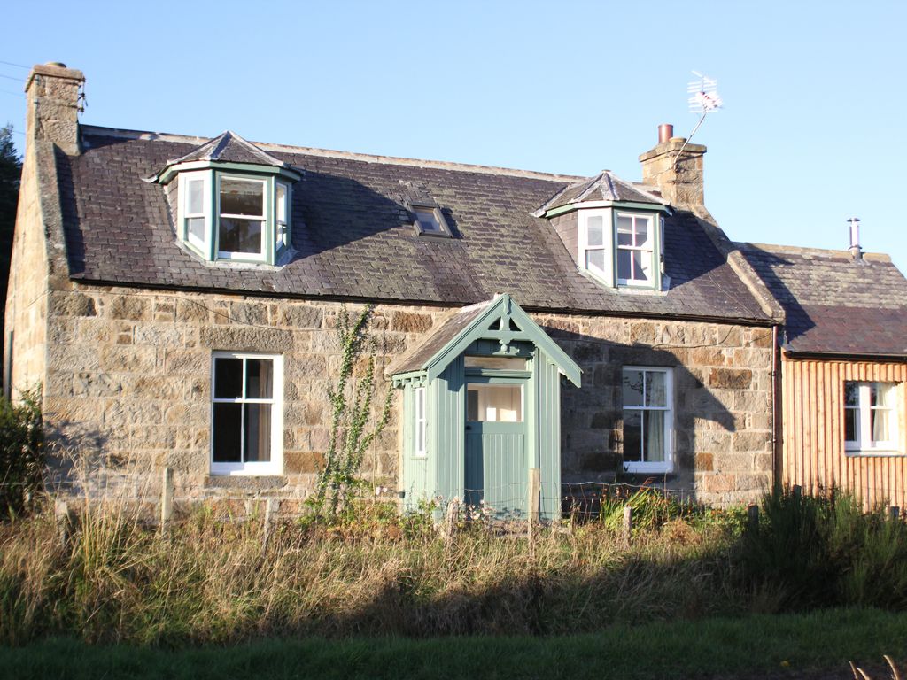 Bogroy Cottage, Archiestown, Aberlour, Moray Houses for Rent in