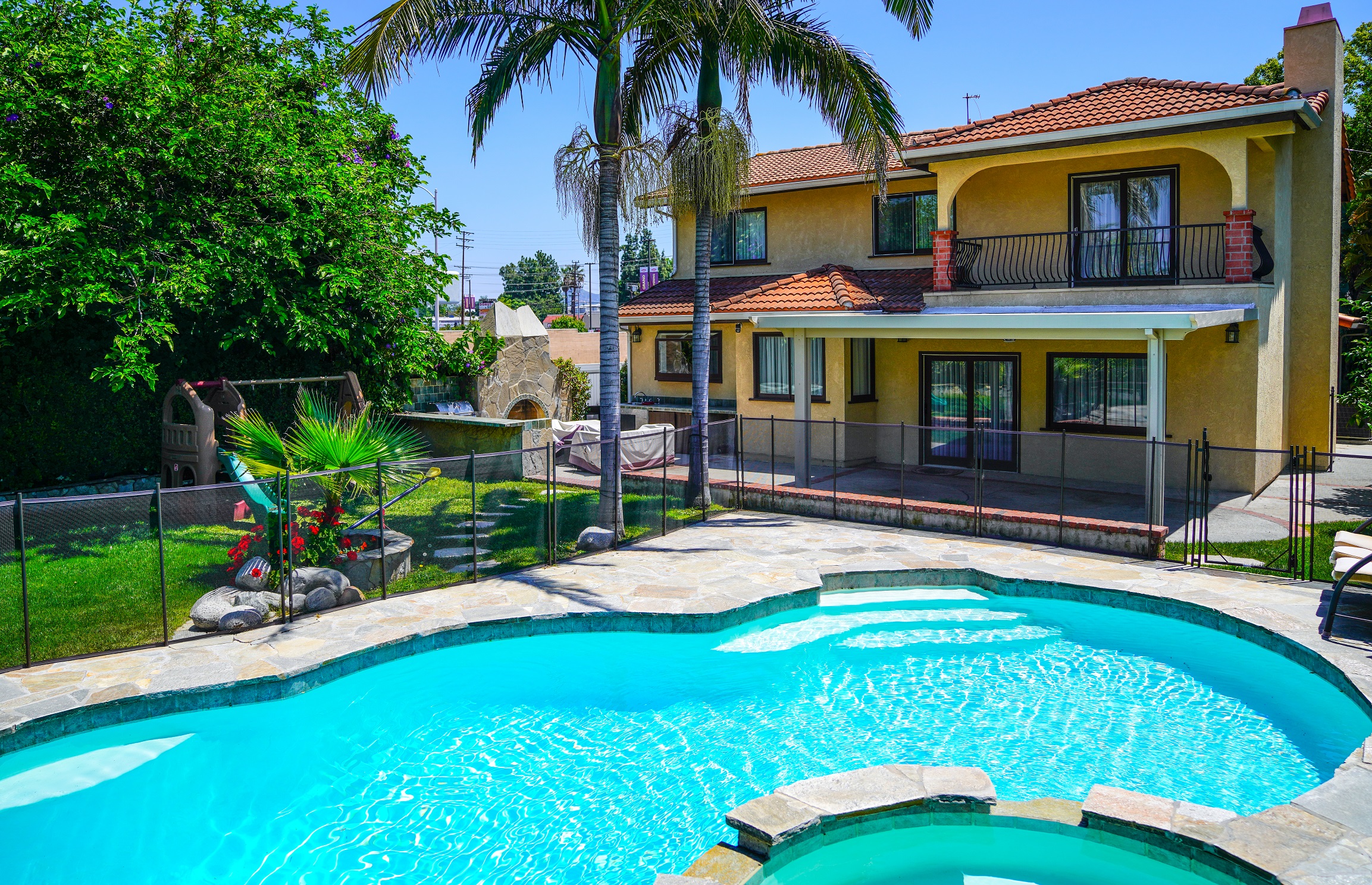 Gorgeous Villa with Private Heated Pool  Houses for Rent in Los