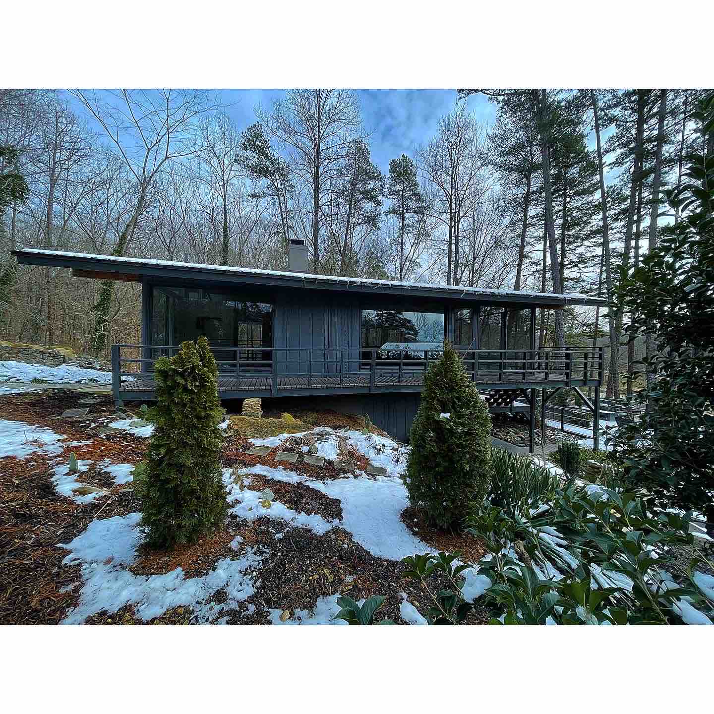 Original Midcentury Modern "Glass House on Hyco" in Roxboro, North