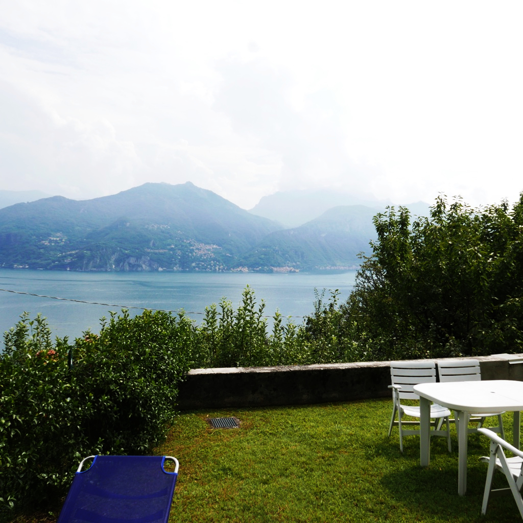 Cozy Apartment with Amazing view of lake Como Apartments for Rent in