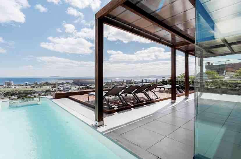 Luxurious room 2 with exquisite views