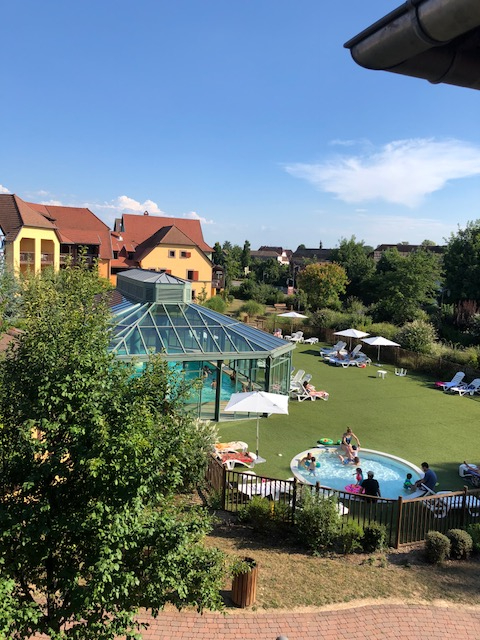 Rent apartment in Eguisheim (complex pool)