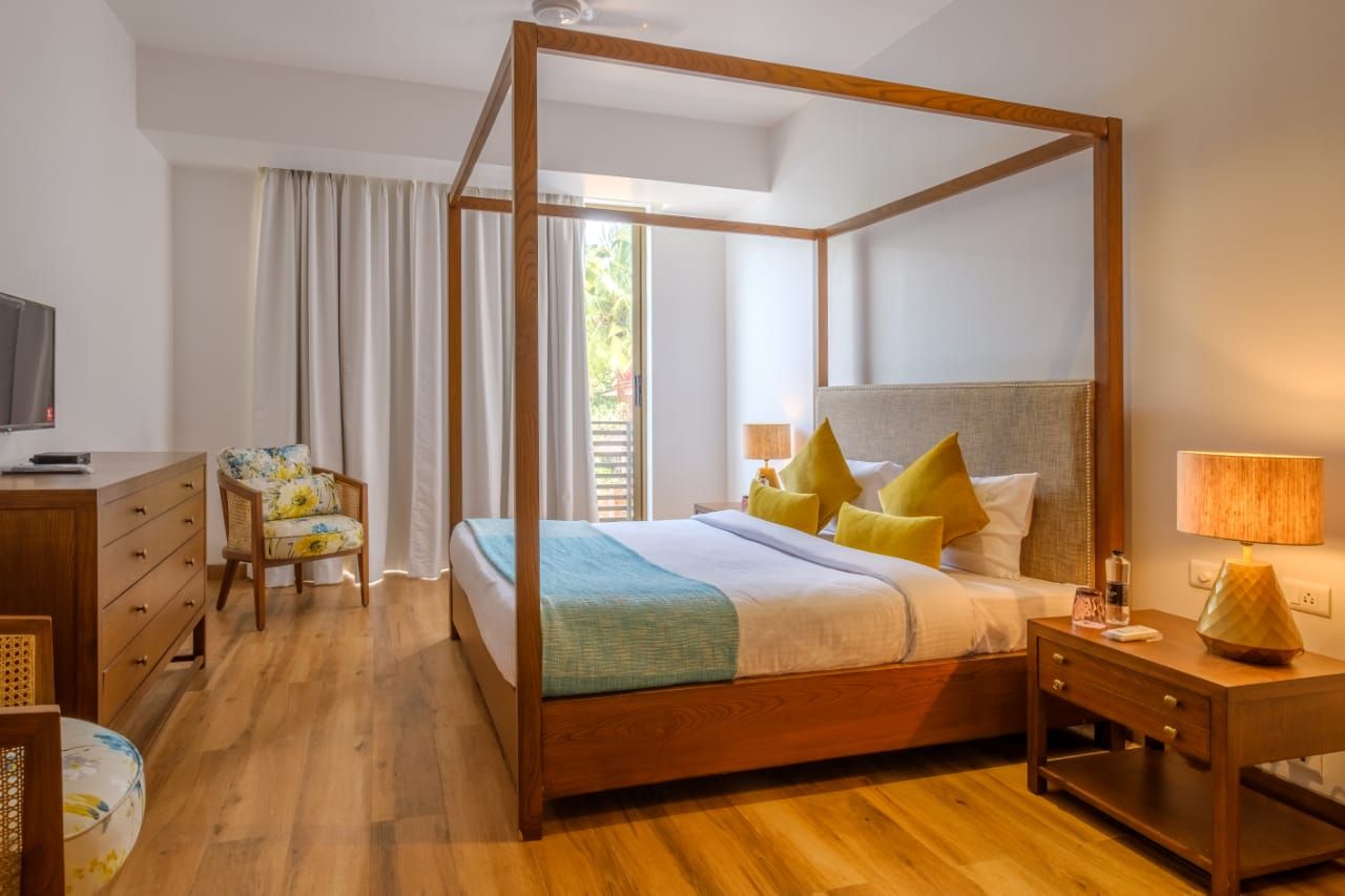 3bhk luxury stay with shared  infinity pool