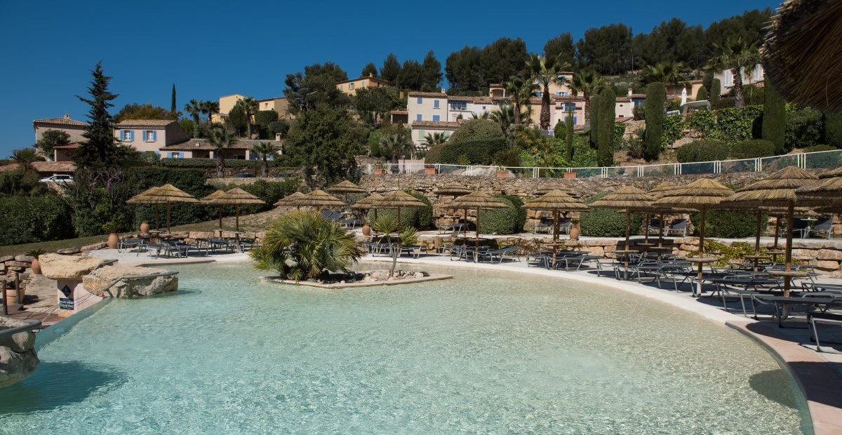 Saint Cyr sur Mer, beau T2 avec golf et piscine Appartements à louer