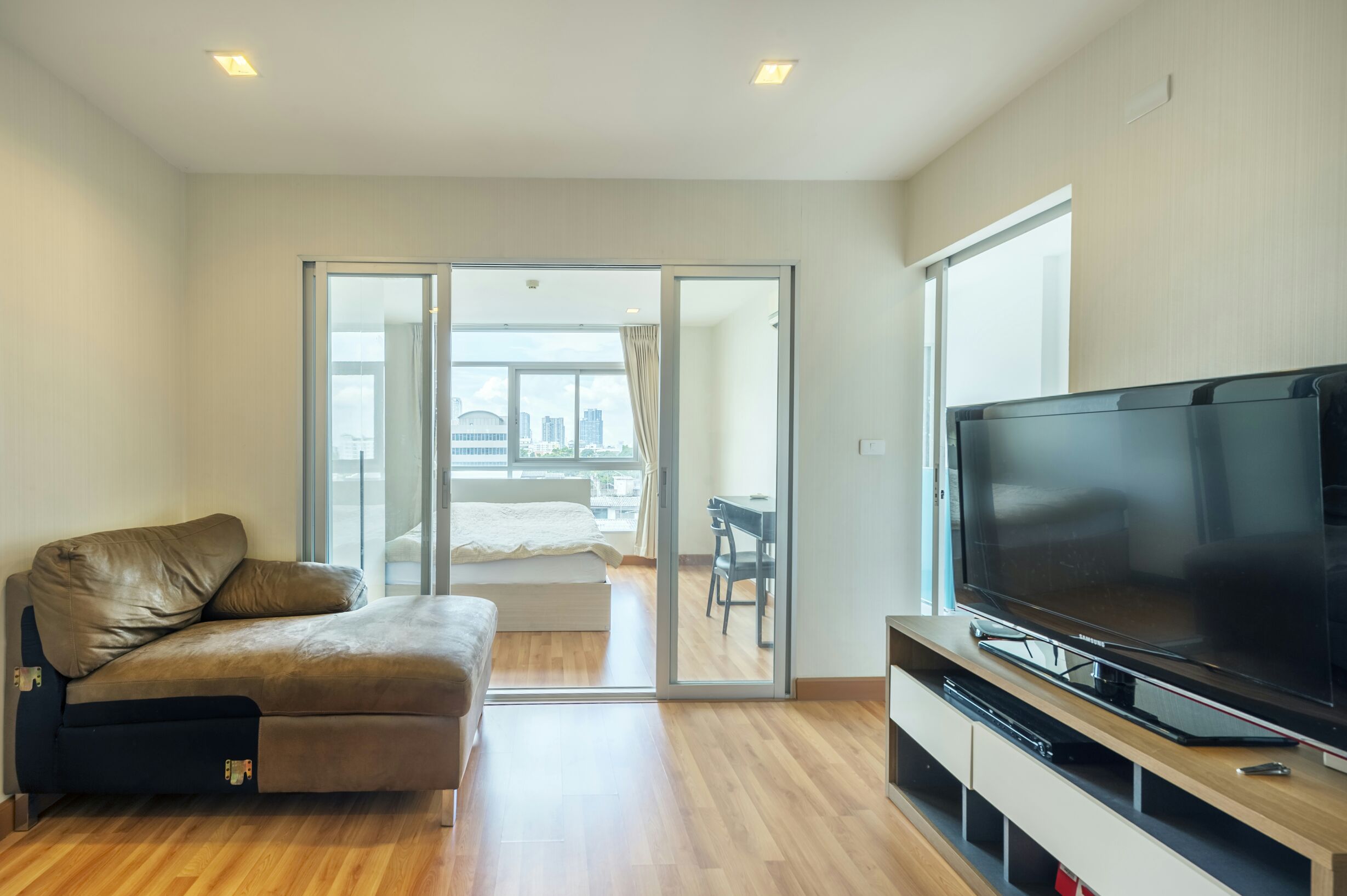 Modern Condo 2 mins walk to Sukhumvit BTS Skytrain in Phra Khanong, Bangkok