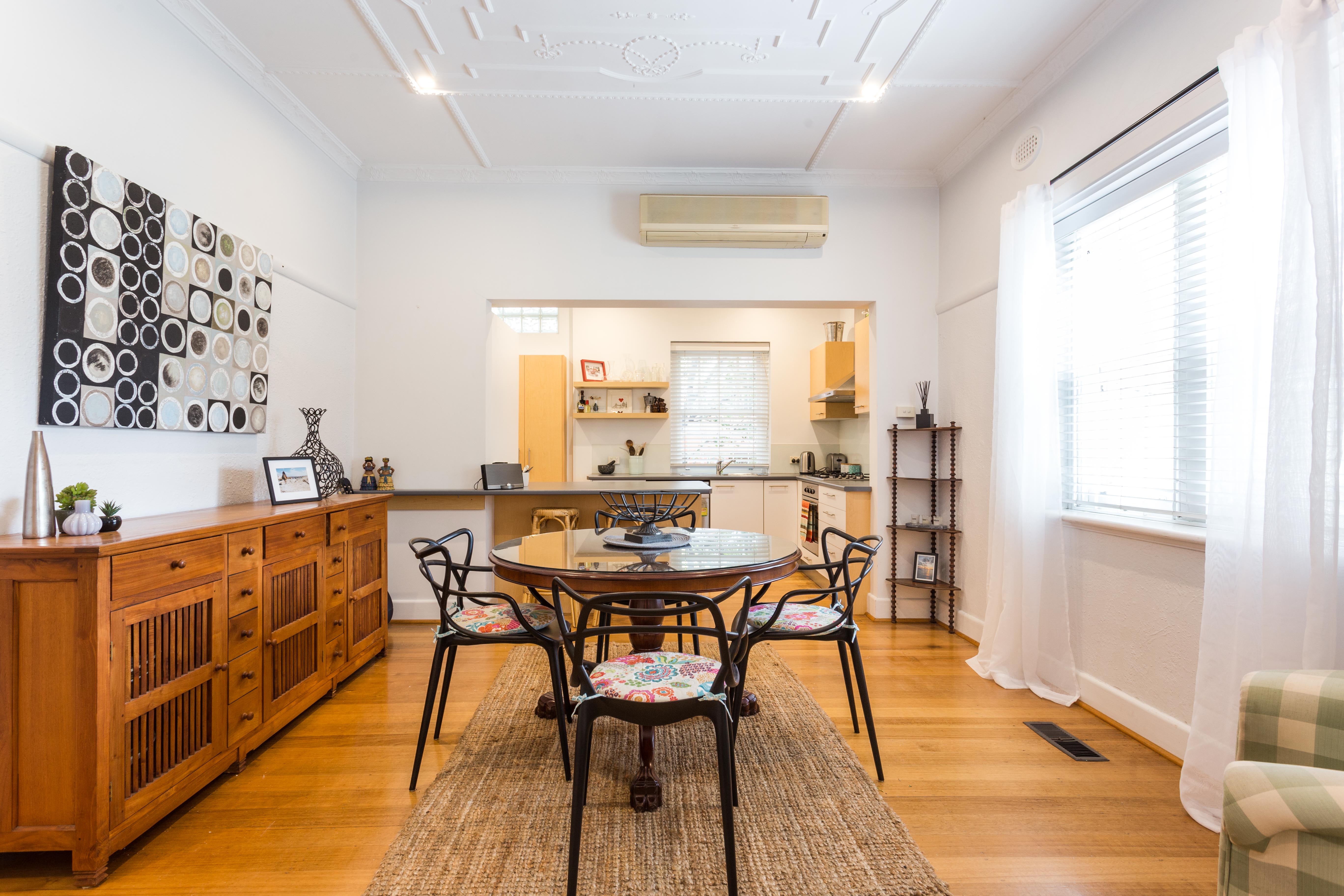 Spacious - ArtDeco - St Kilda The perfect location in Port Phillip, Melbourne