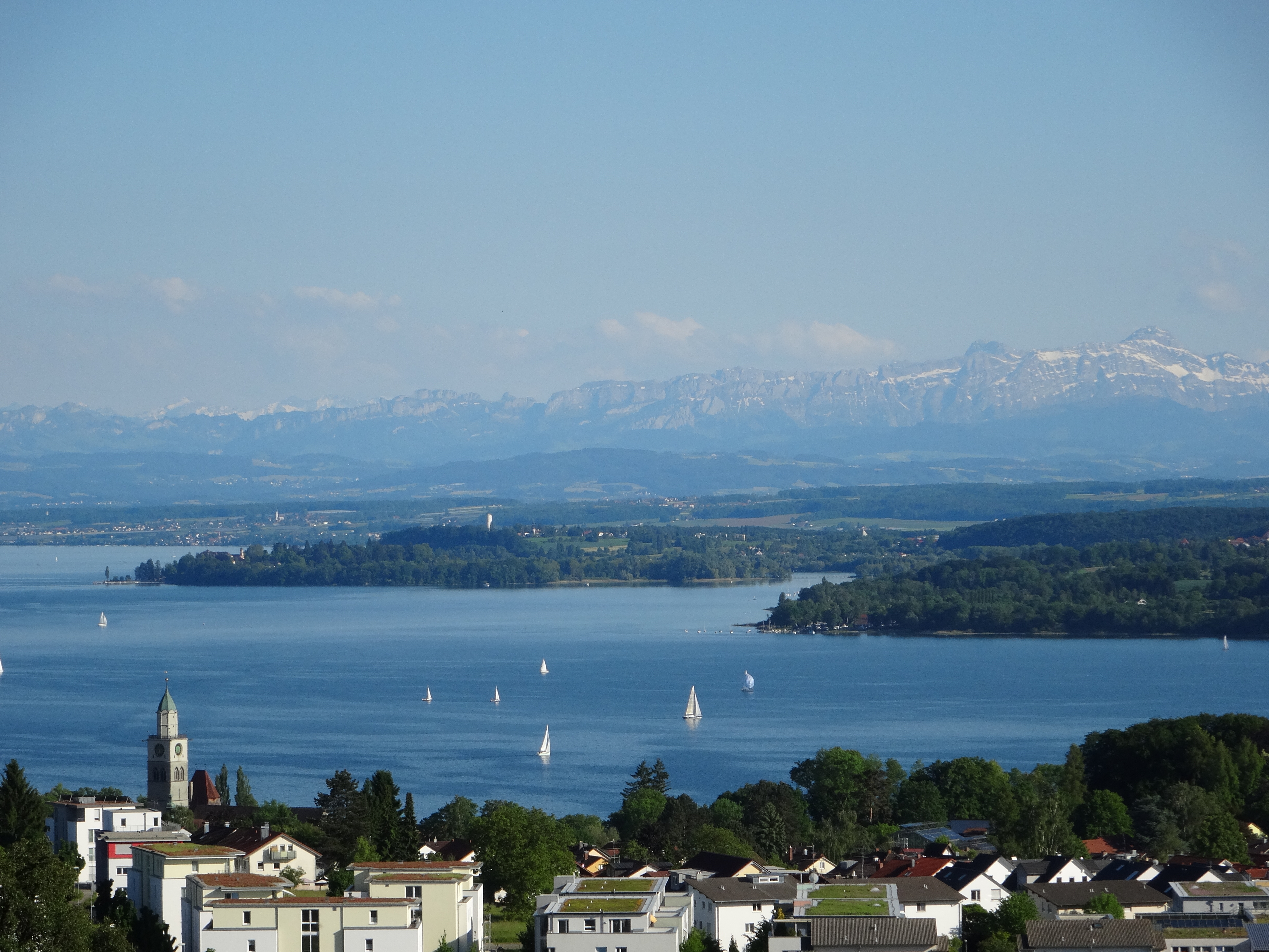 Apartment with lake view and alpine panorama