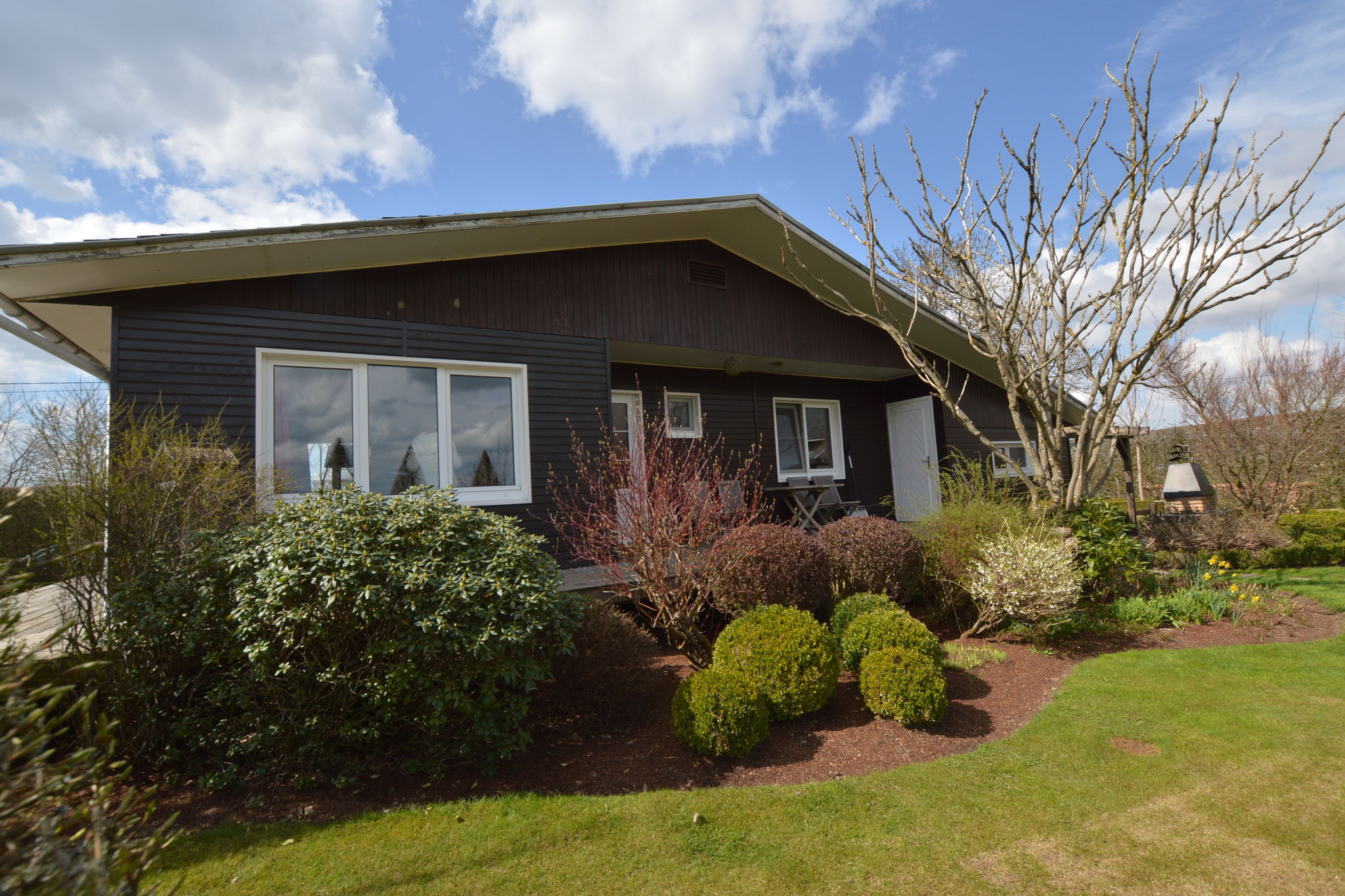 Elegant Chalet in Malmedy with Private Garden