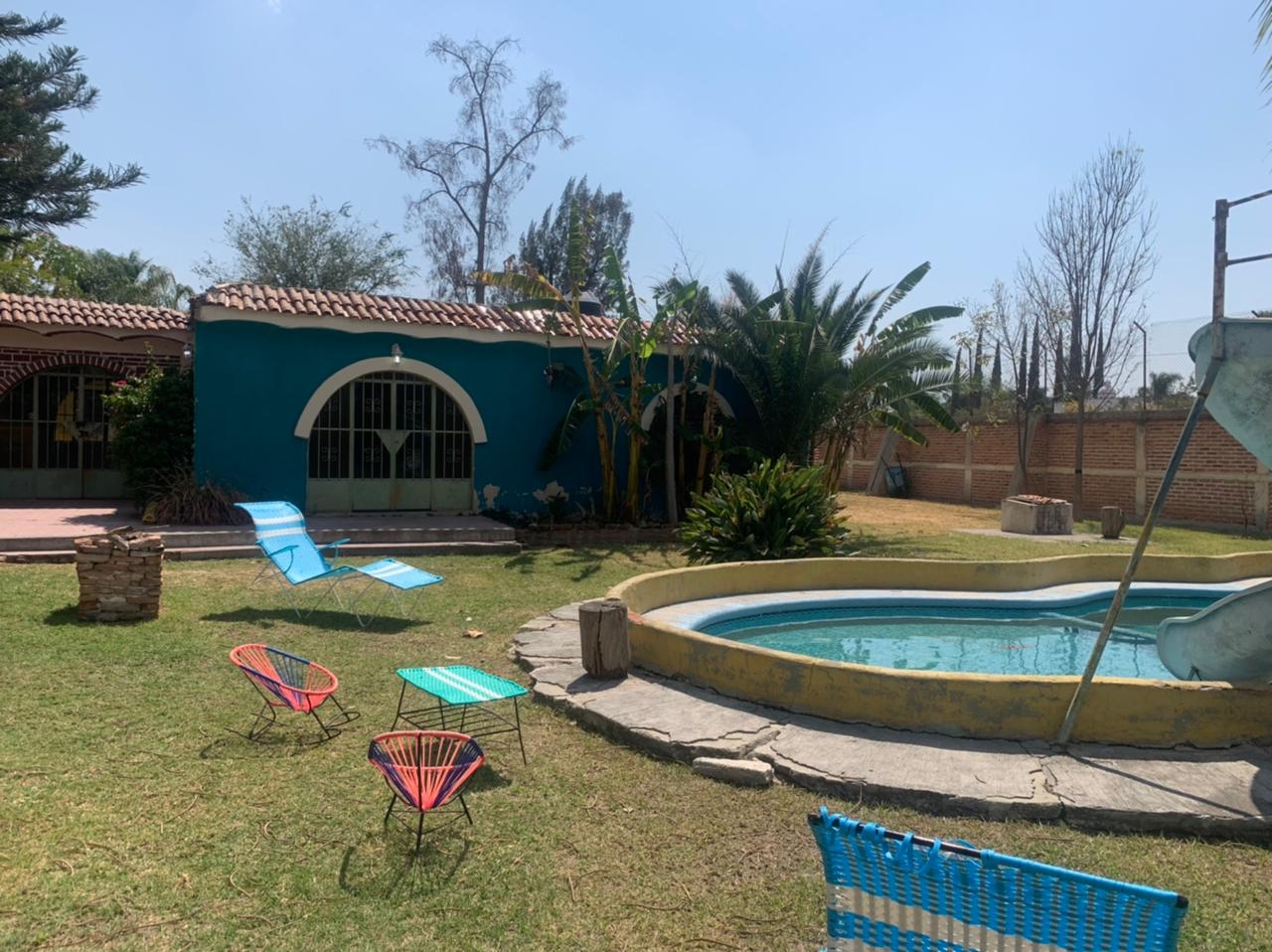 Casa de campo con alberca "cercas de cajititlan" Cabañas