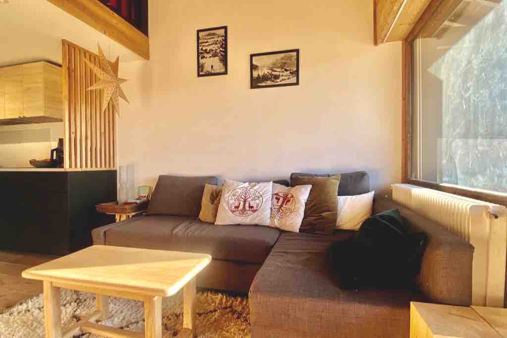 Duplex - Center (4/6p)- view - space