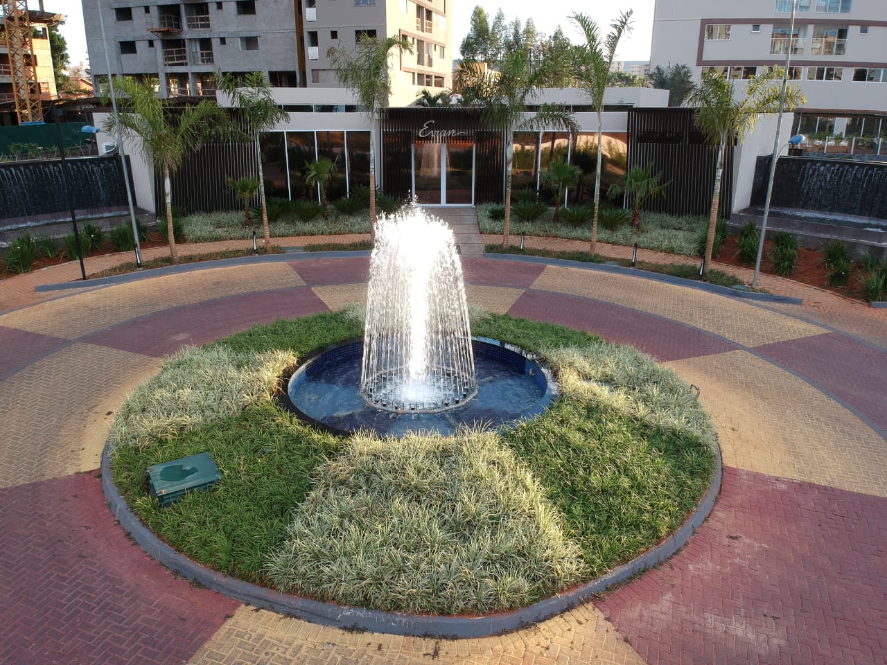 New!!! Evian Residence: 2 qtos with amenity!