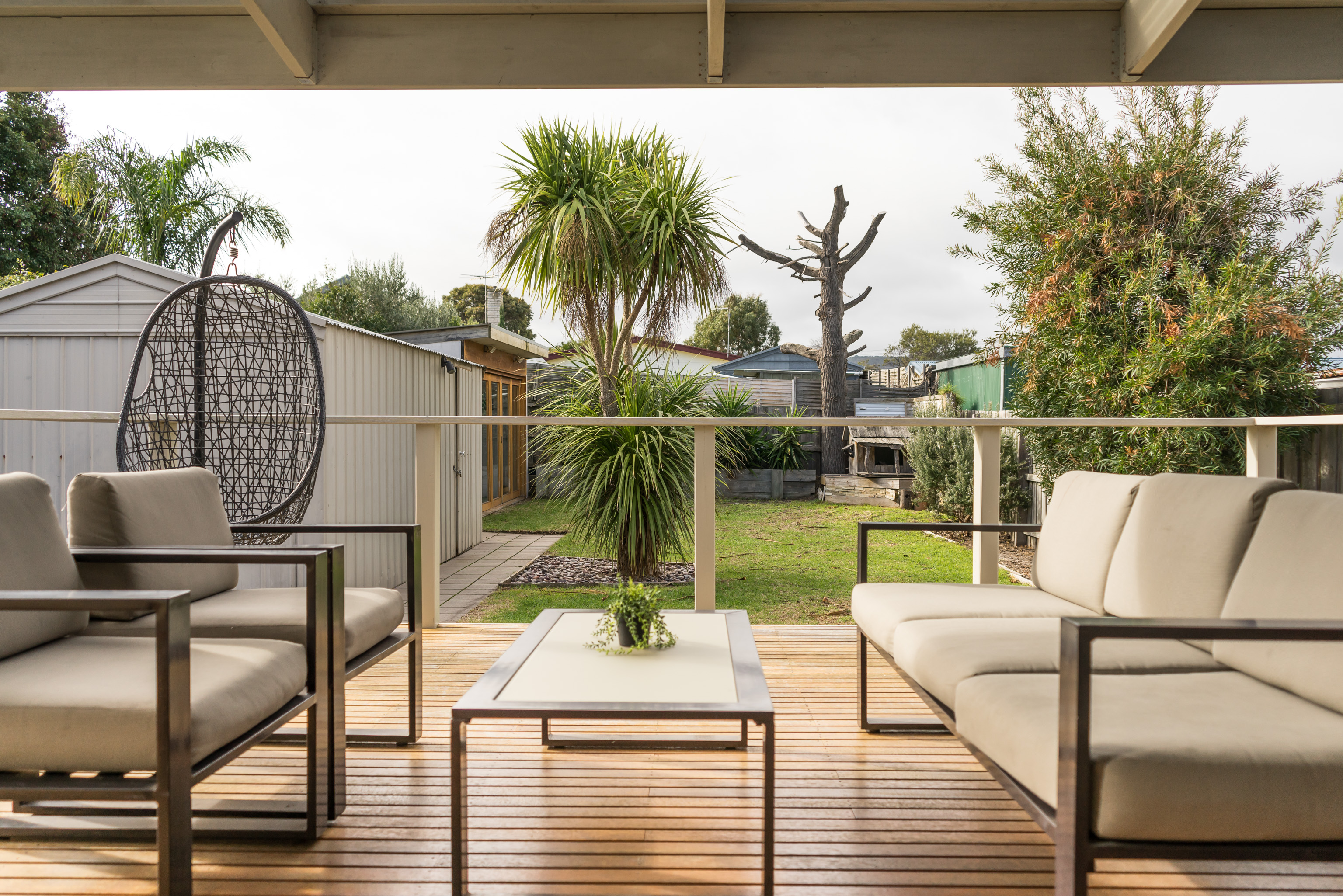 Coastal Groove Budget Beach Cottage in Rosebud - McCrae, Mornington Peninsula
