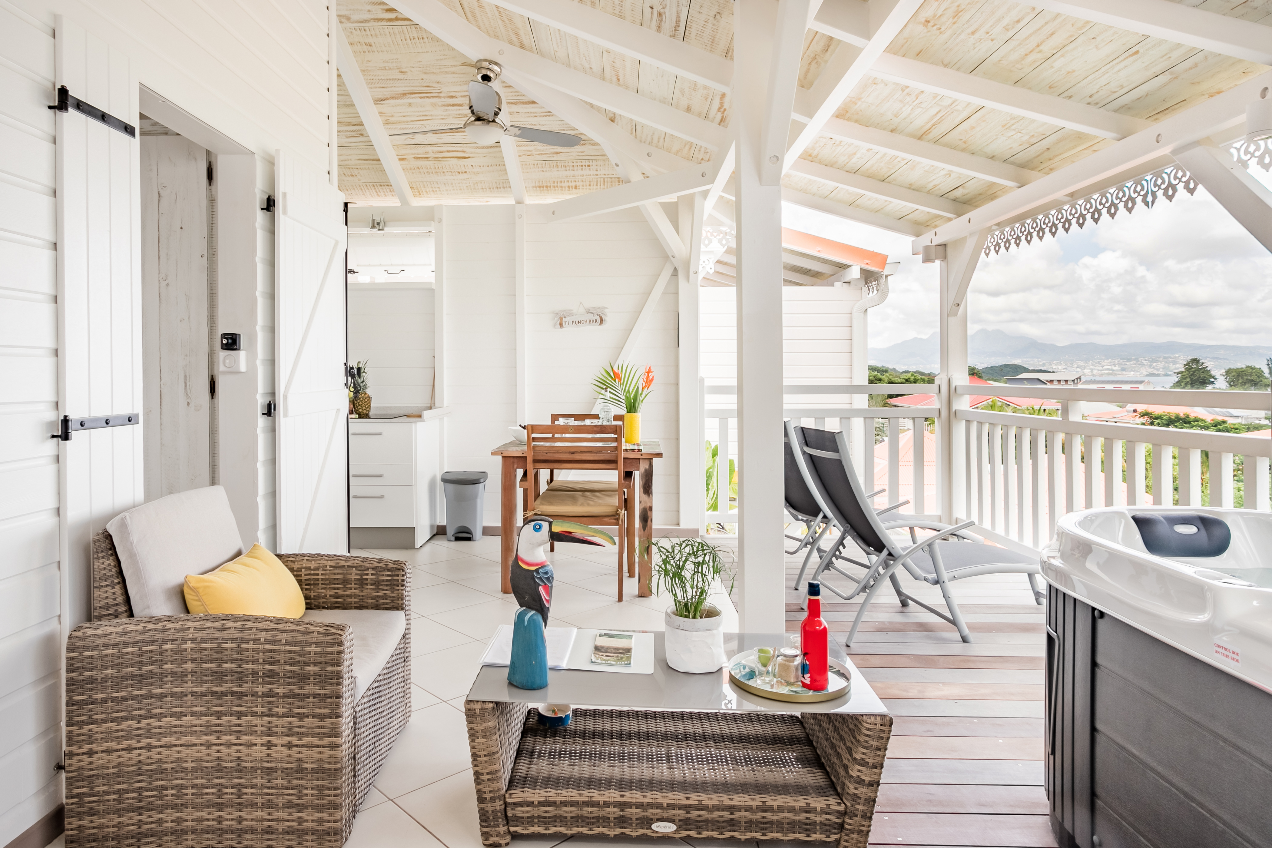 Vanilla Pacane Sea View Bungalow with Private Jacuzzi