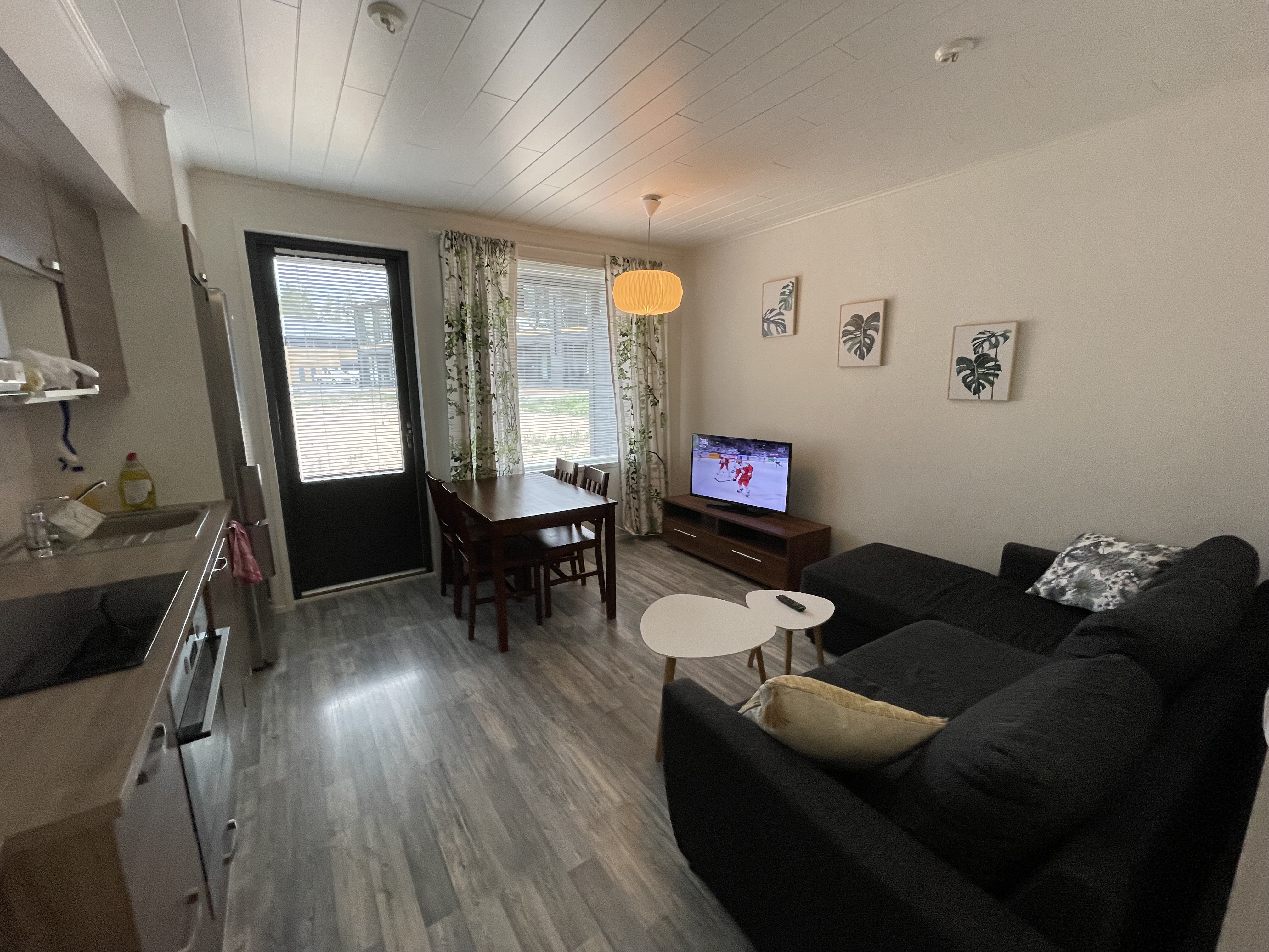 Another great apartment right next to the beaches!