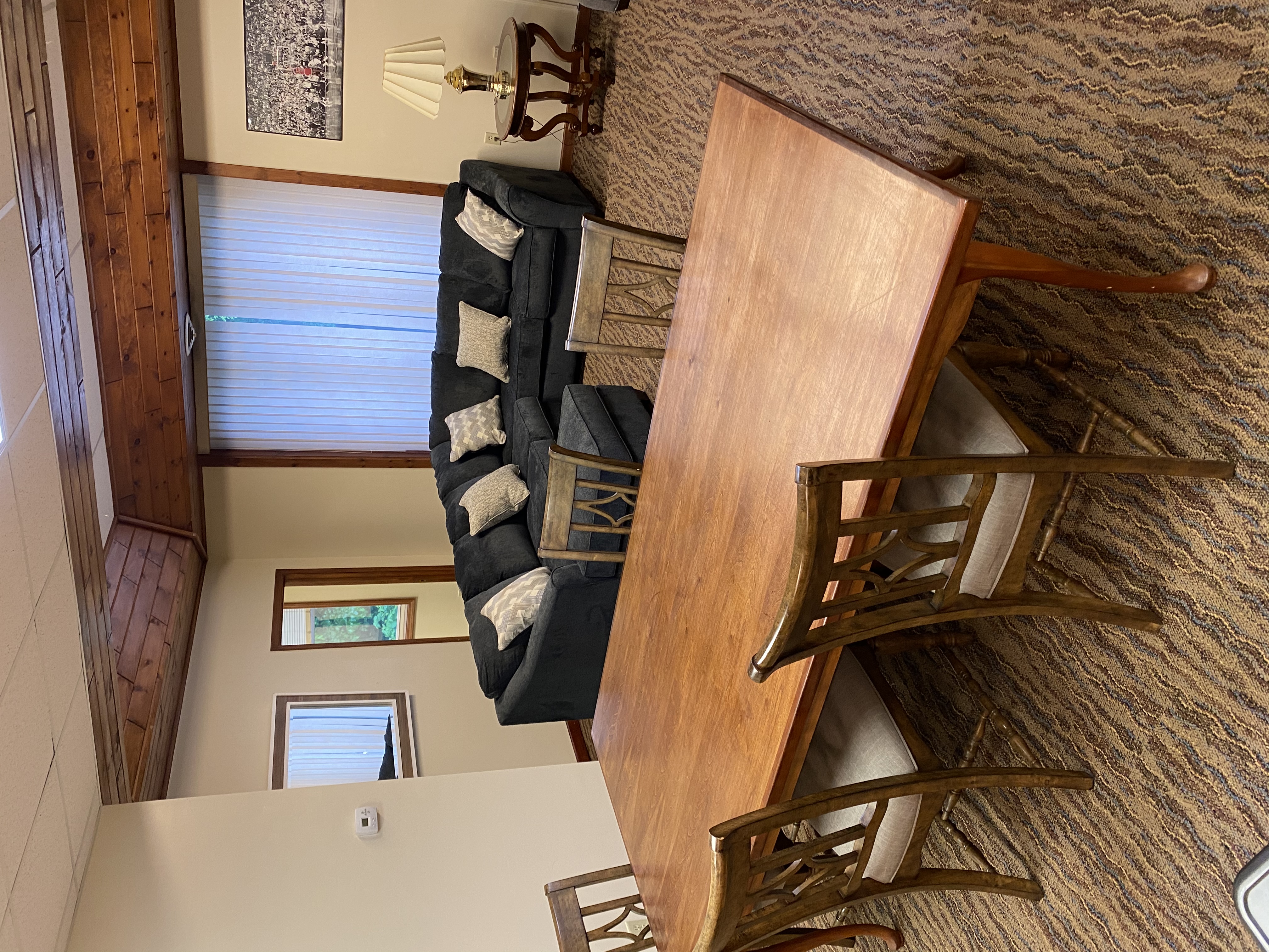 Summer Lofts Suite 2 (4 bedrm)@112 W Main