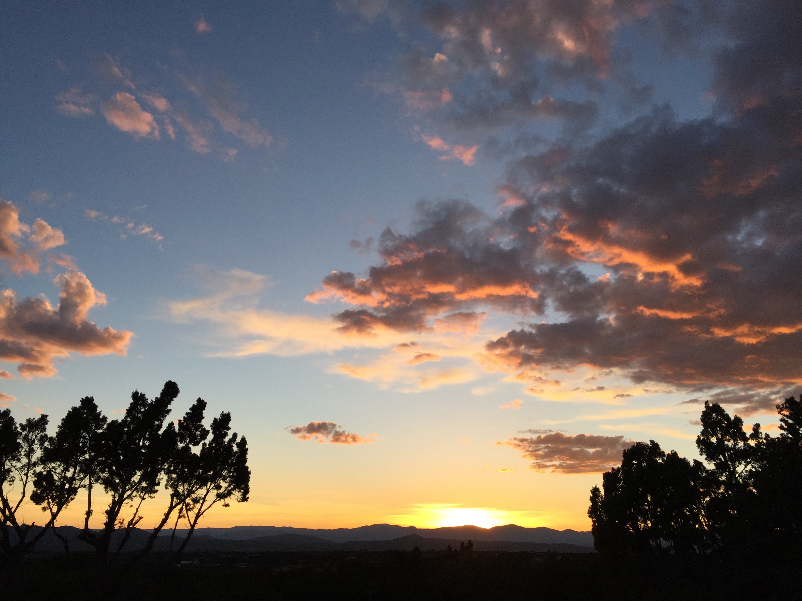 Santa Fe High Desert Solitude & Mtn Views! Bungalows for Rent in