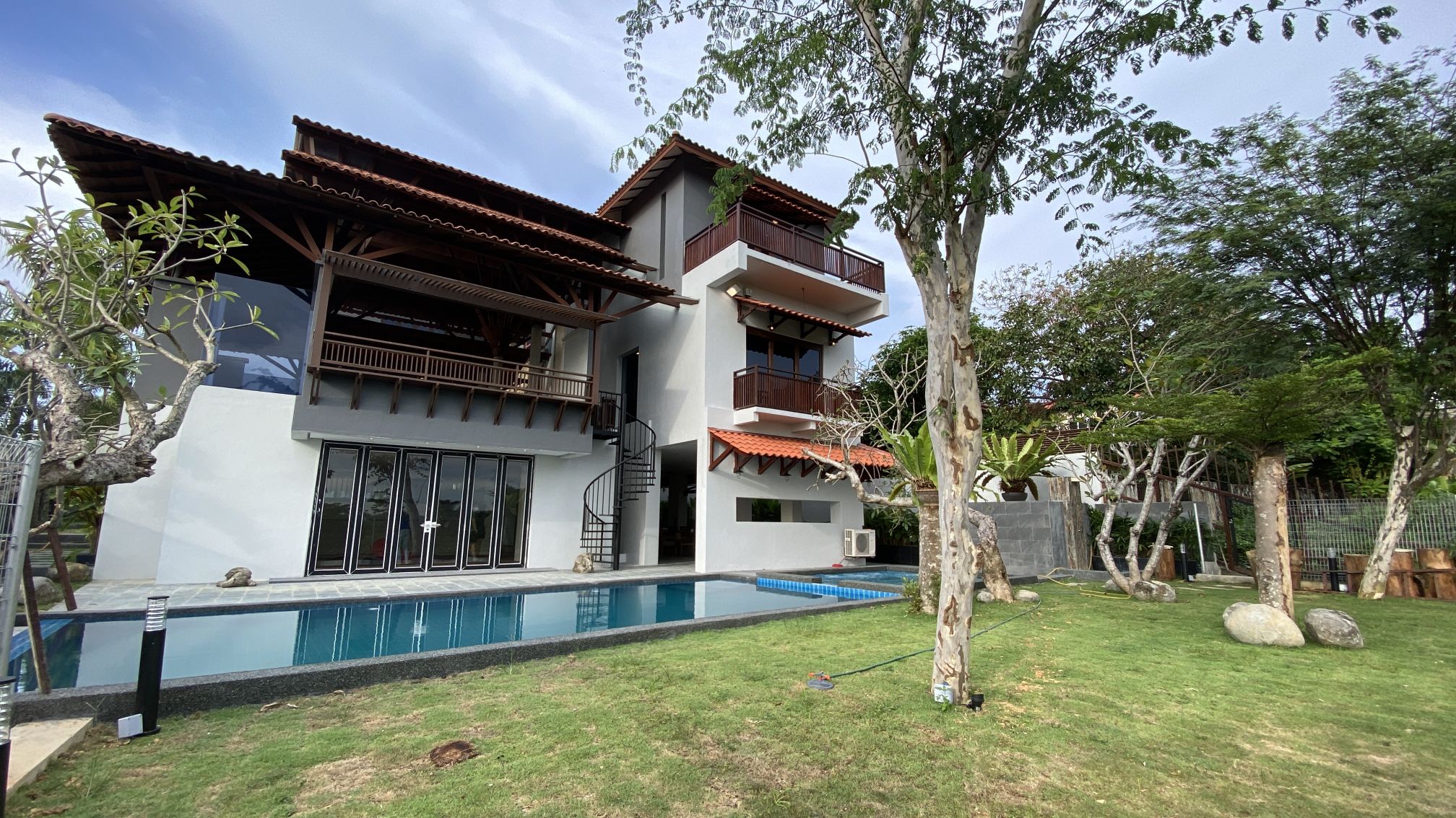 Escape Bali @ Subang Jaya SS19 - Bungalows for Rent in Subang Jaya