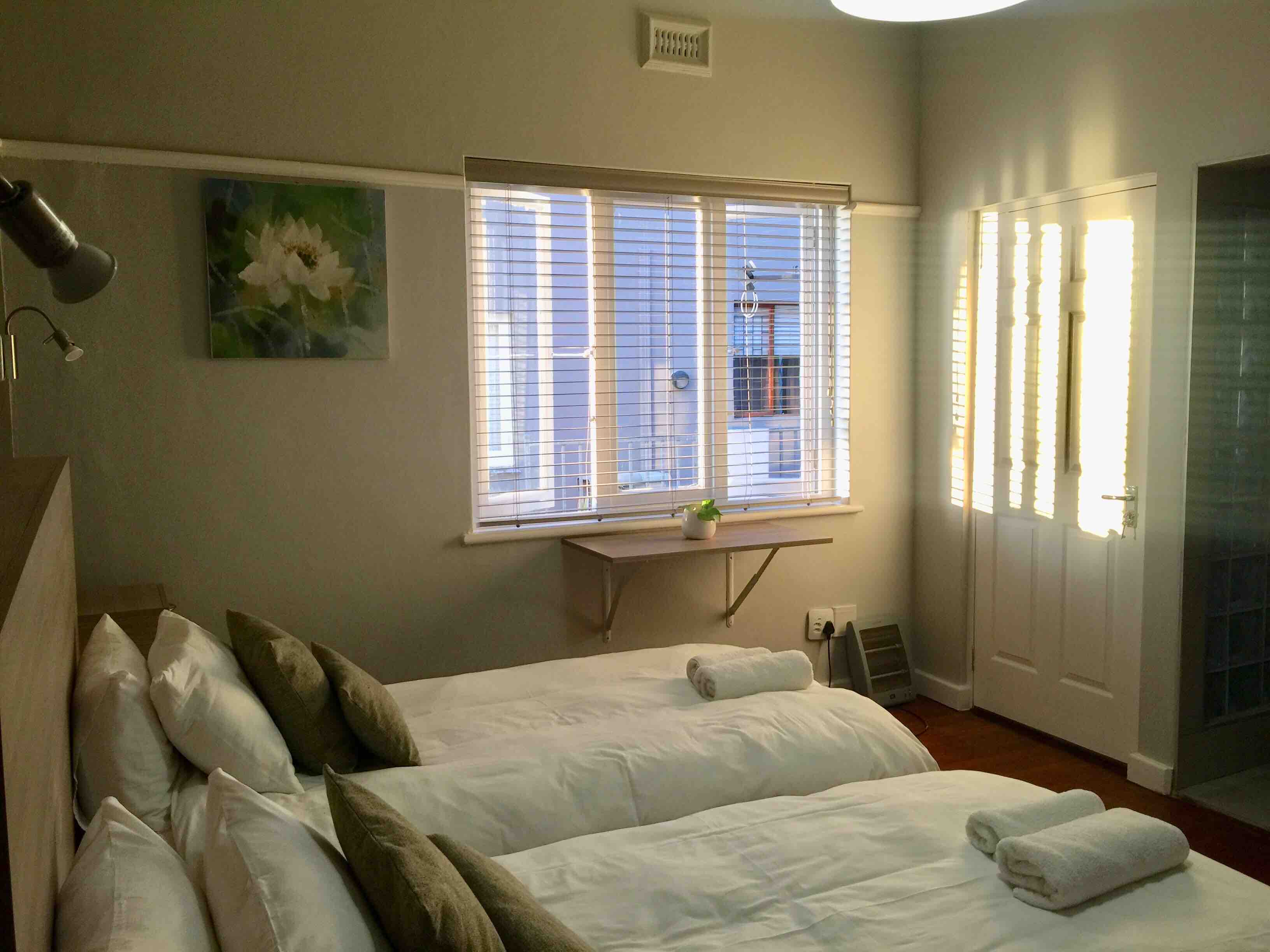 Newly renovated, central BnB Green Point (R3) — real-estate in Ward 115, Cape Town