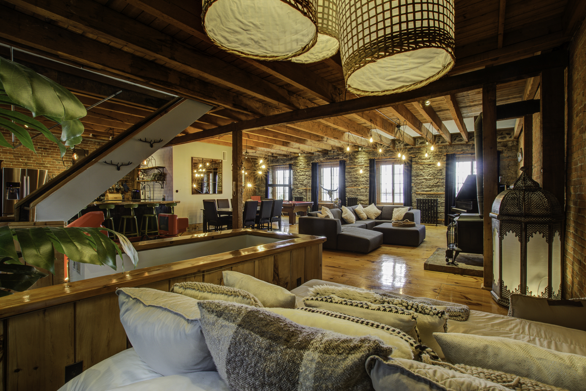 Majestic 2-floor Water View Loft