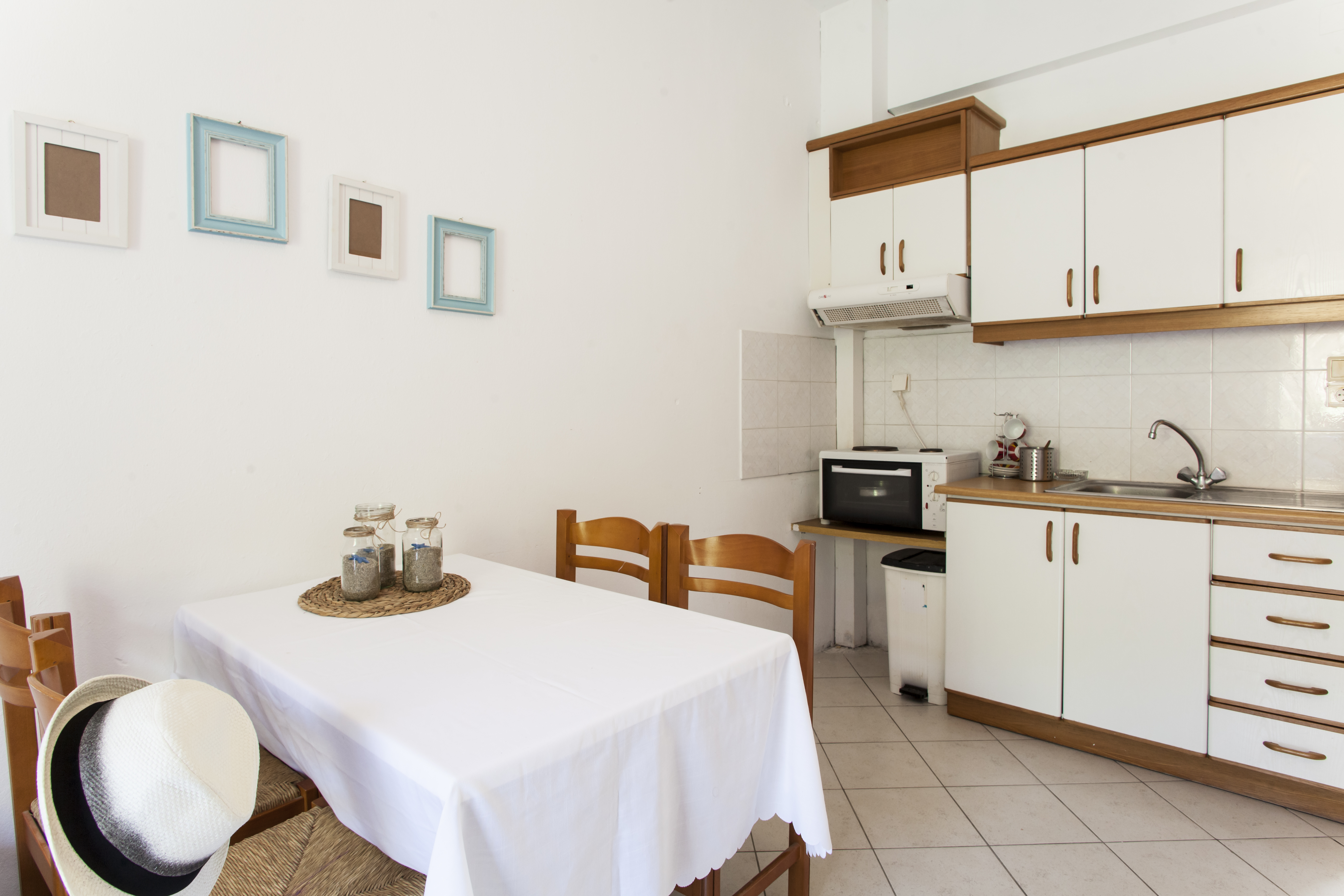 New Quiet Family Apartment-70m from the beach