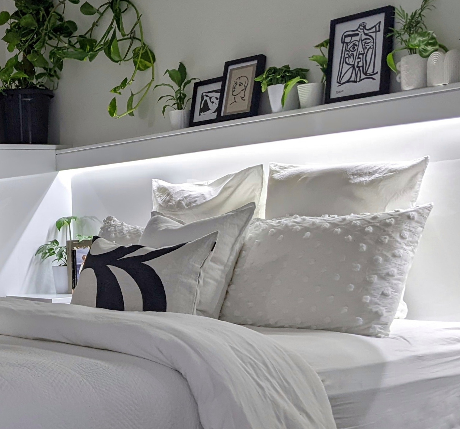 Botanical 304: Central luxury for two