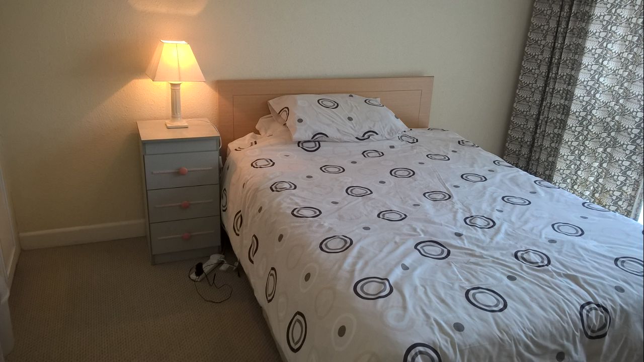 Double Bedroom, quiet estate, Watson, Killiney