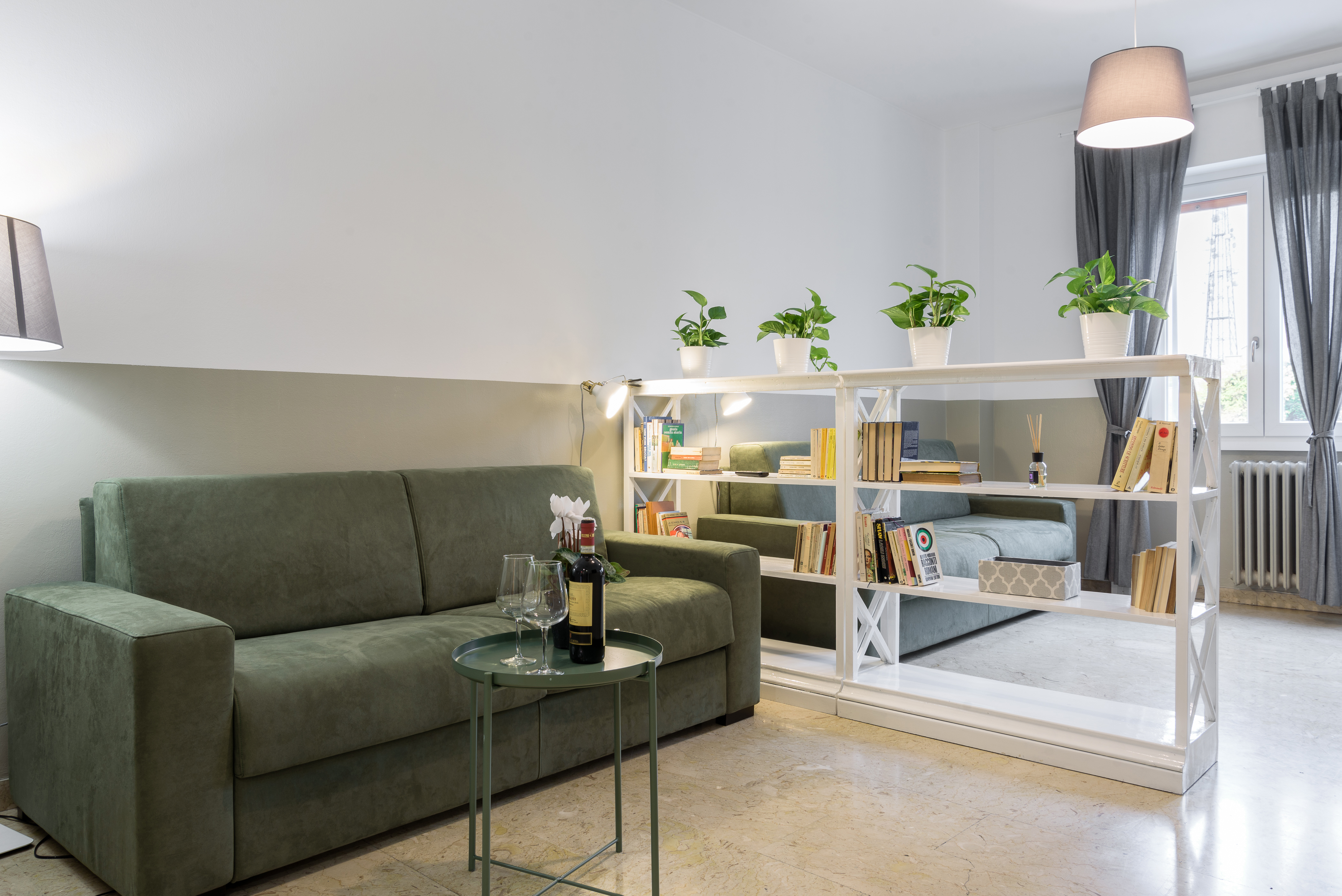 Amazing apartment near food and business district