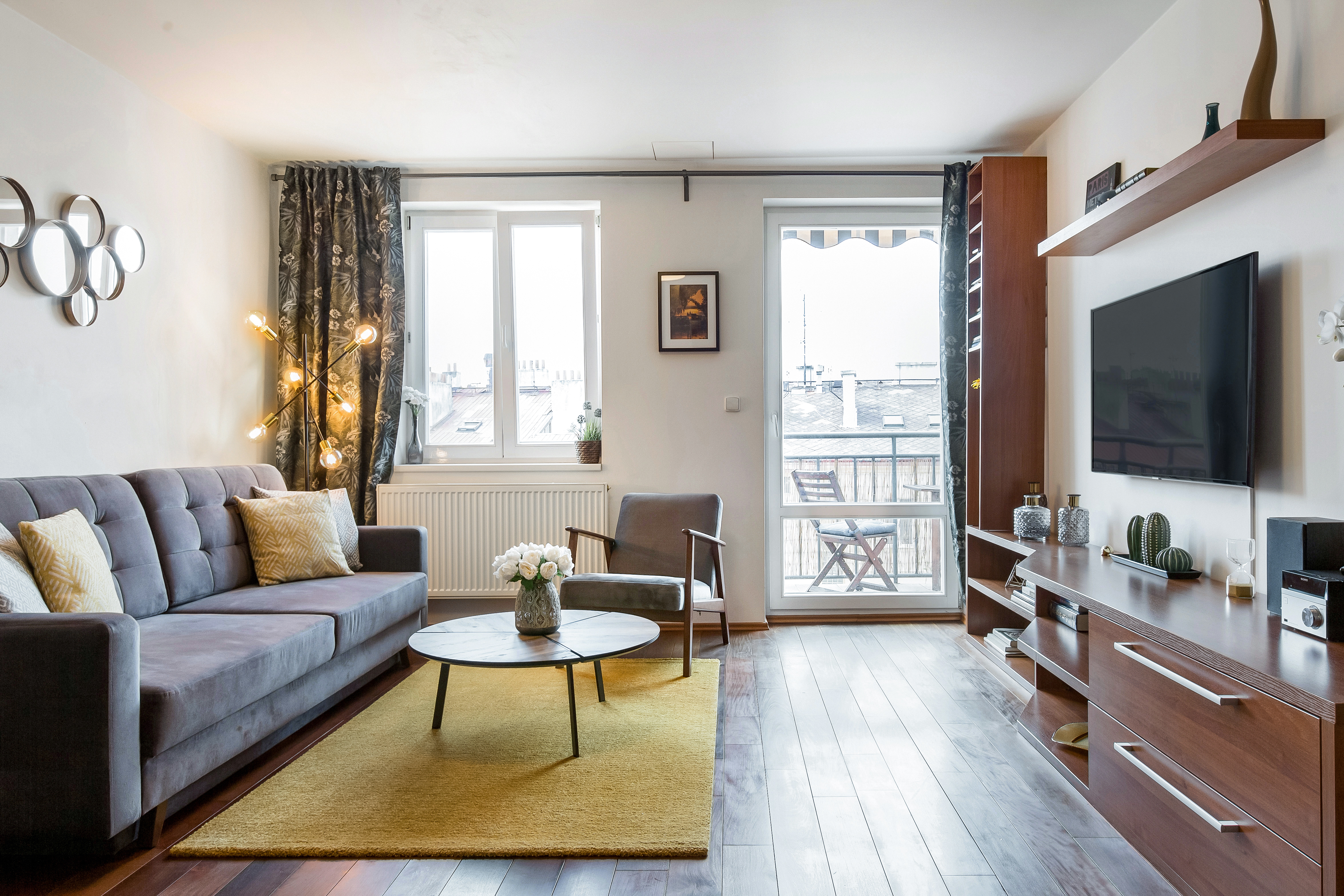 Soak Up the Retro Vibe at an Intimate Hideaway with Terrace
