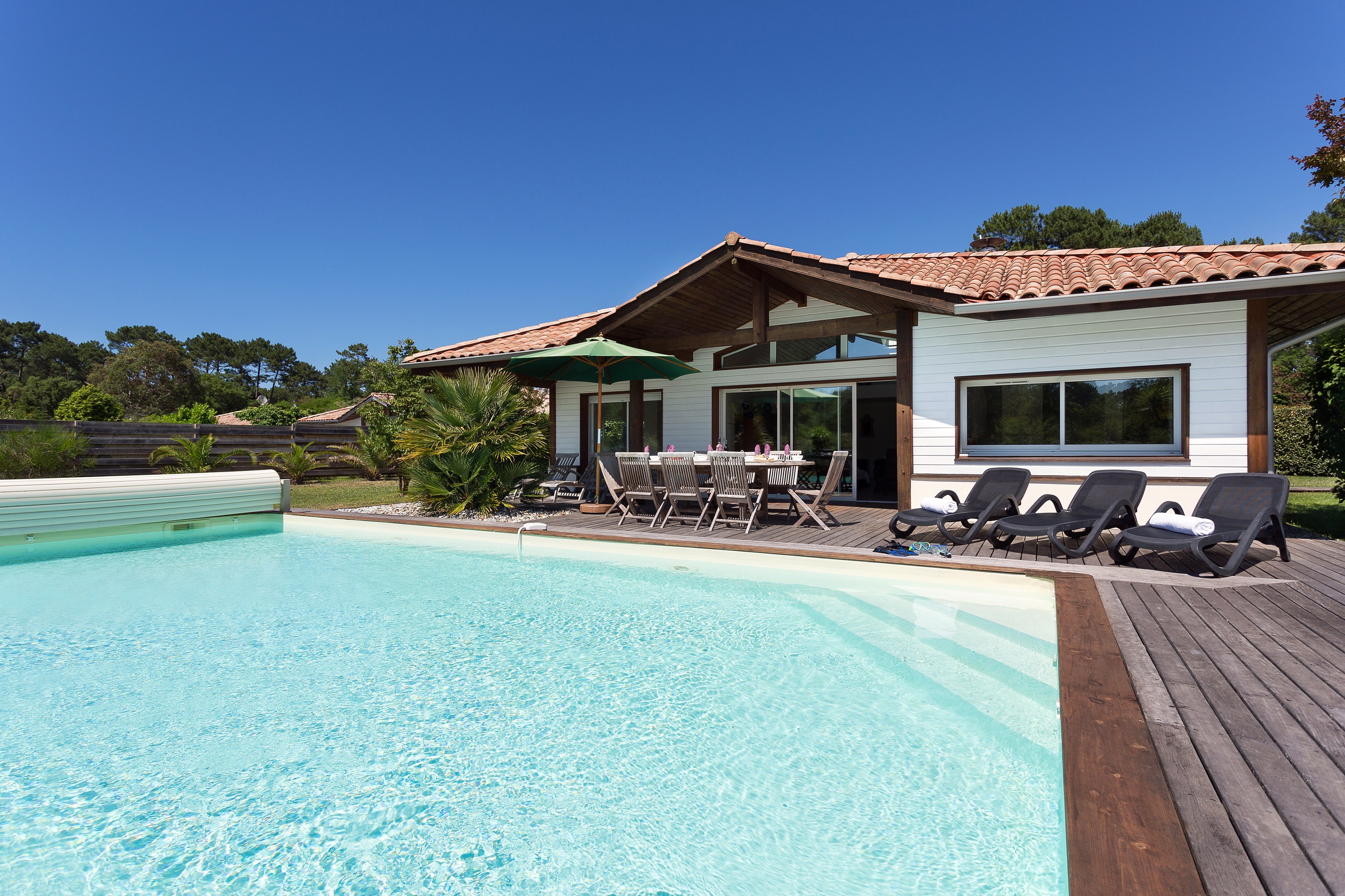 Belle villa avec piscine privée | Près de la plage et du Club de golf -  Villas for Rent in Moliets, France