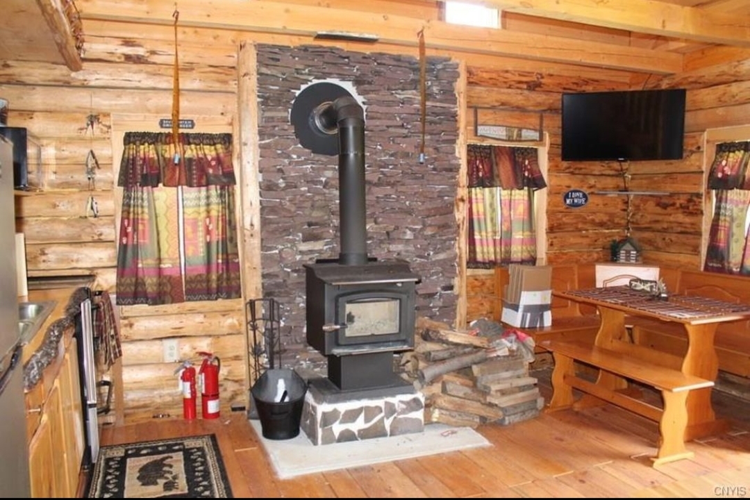 The Outdoorsman Lodge Cabins for Rent in Pulaski, New York, United