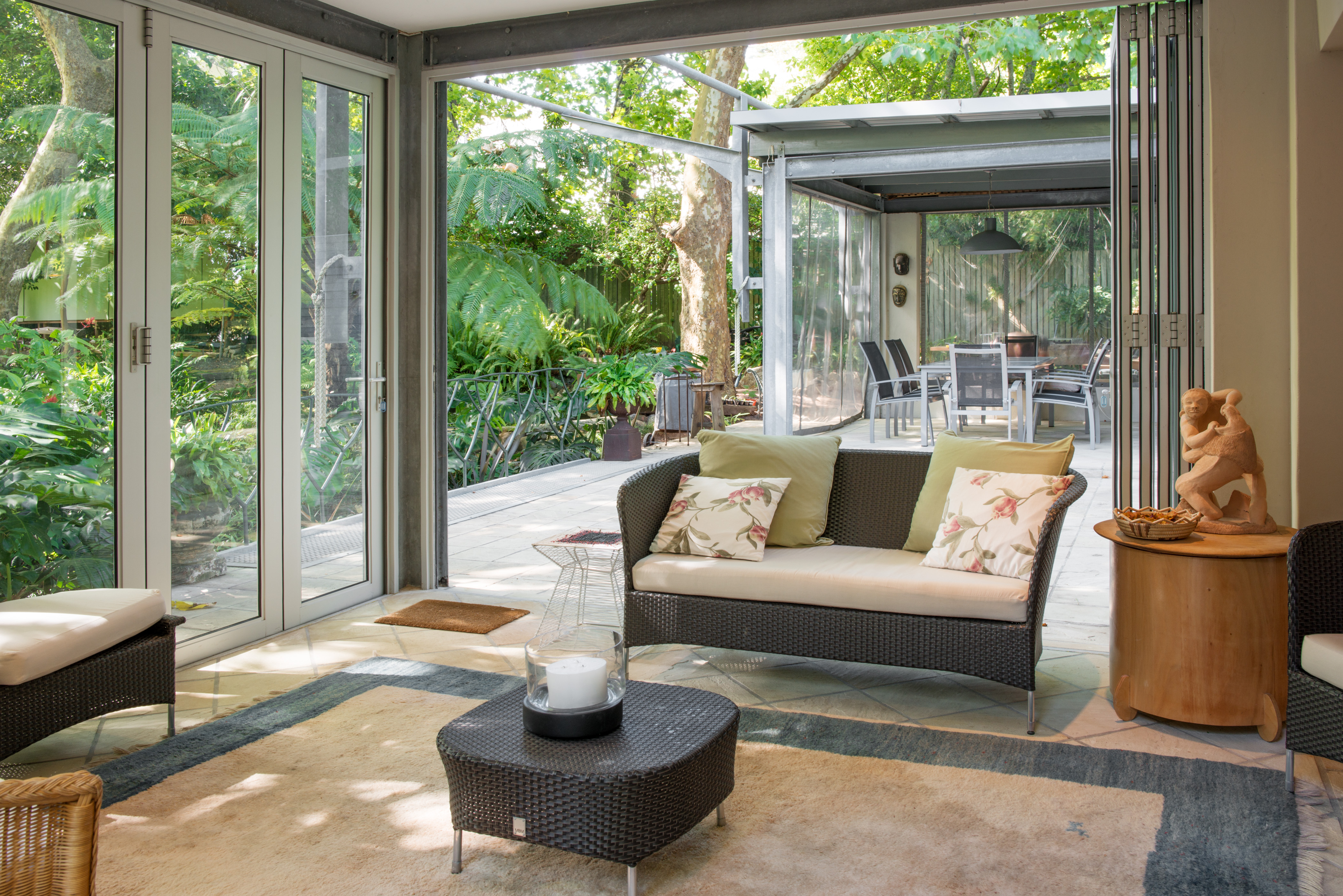 Urban oasis, studio flat, separate