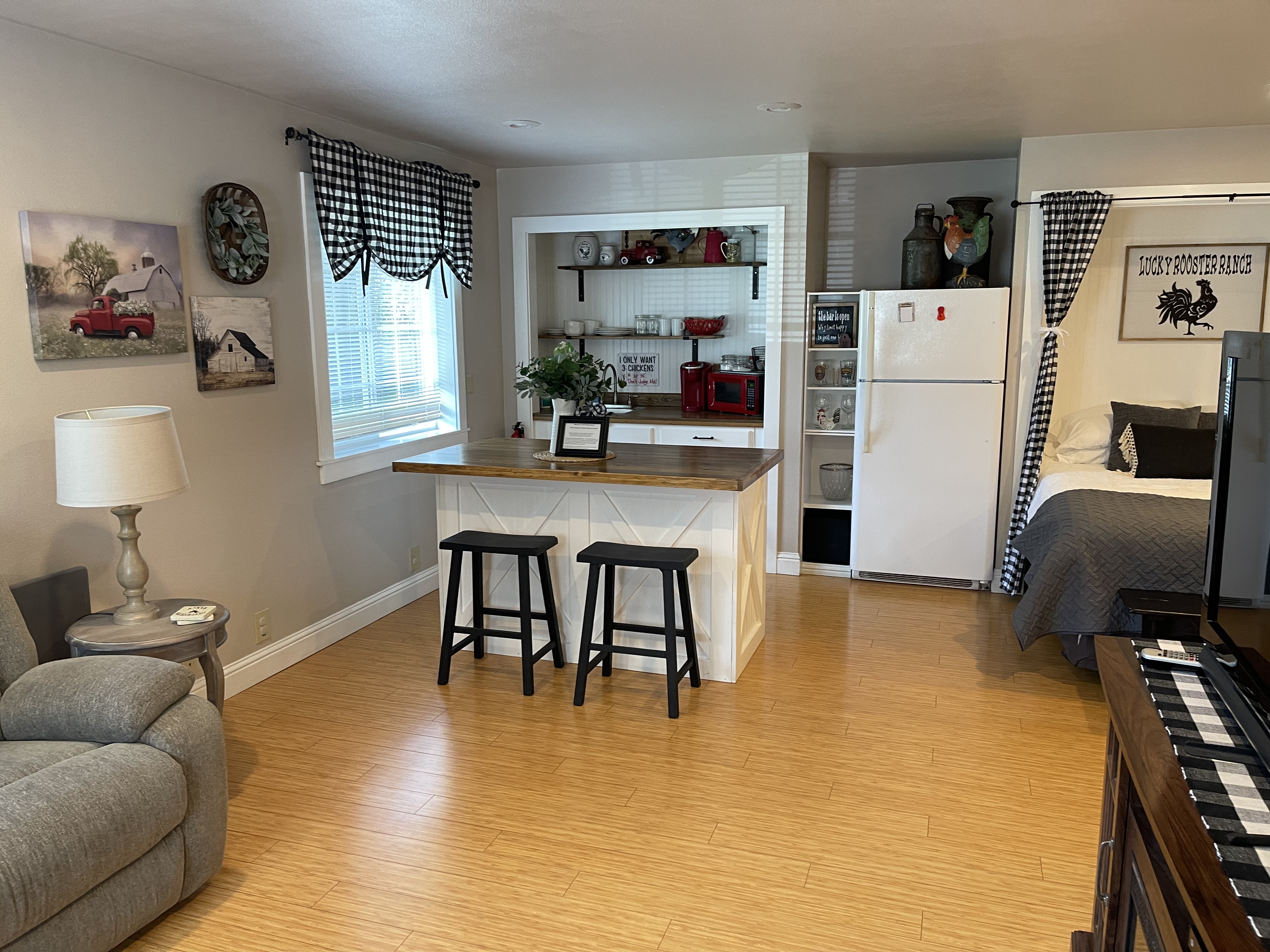 Lucky Rooster Ranch Guest Suite