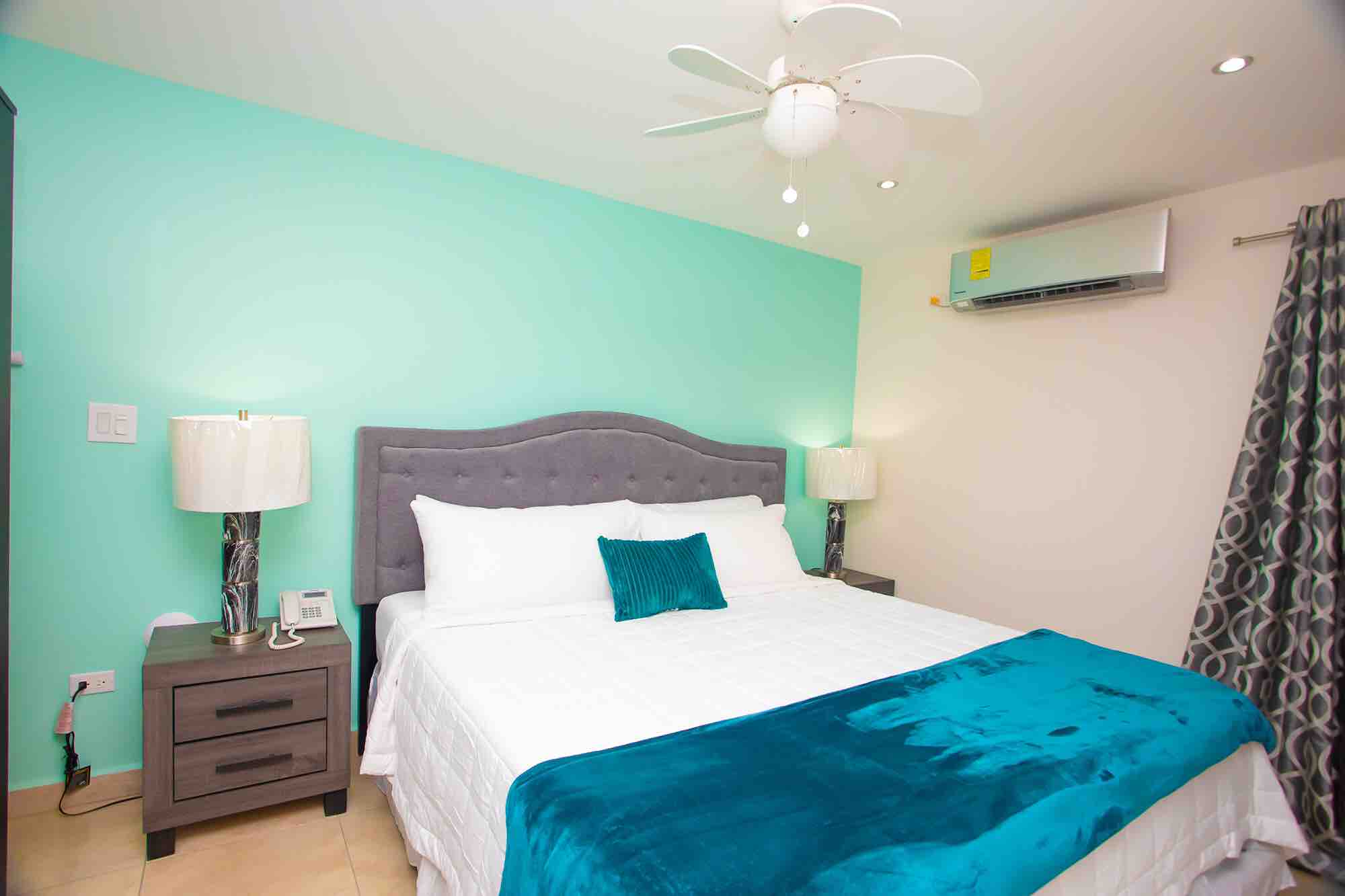 1-Bedroom Studio with memory foam bed & free WiFi