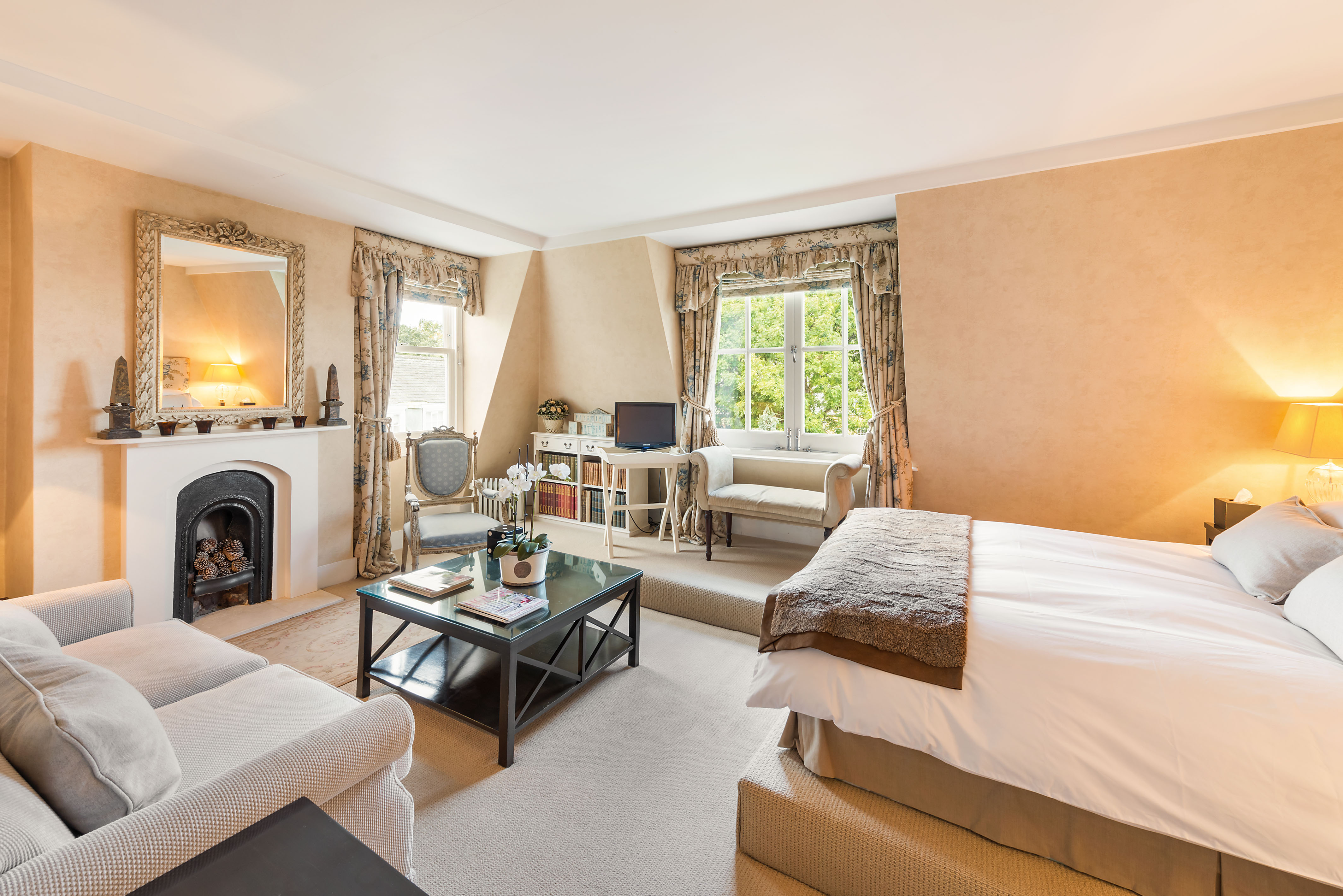 Lovely, Spacious Dbl in Grade II Georgian Home