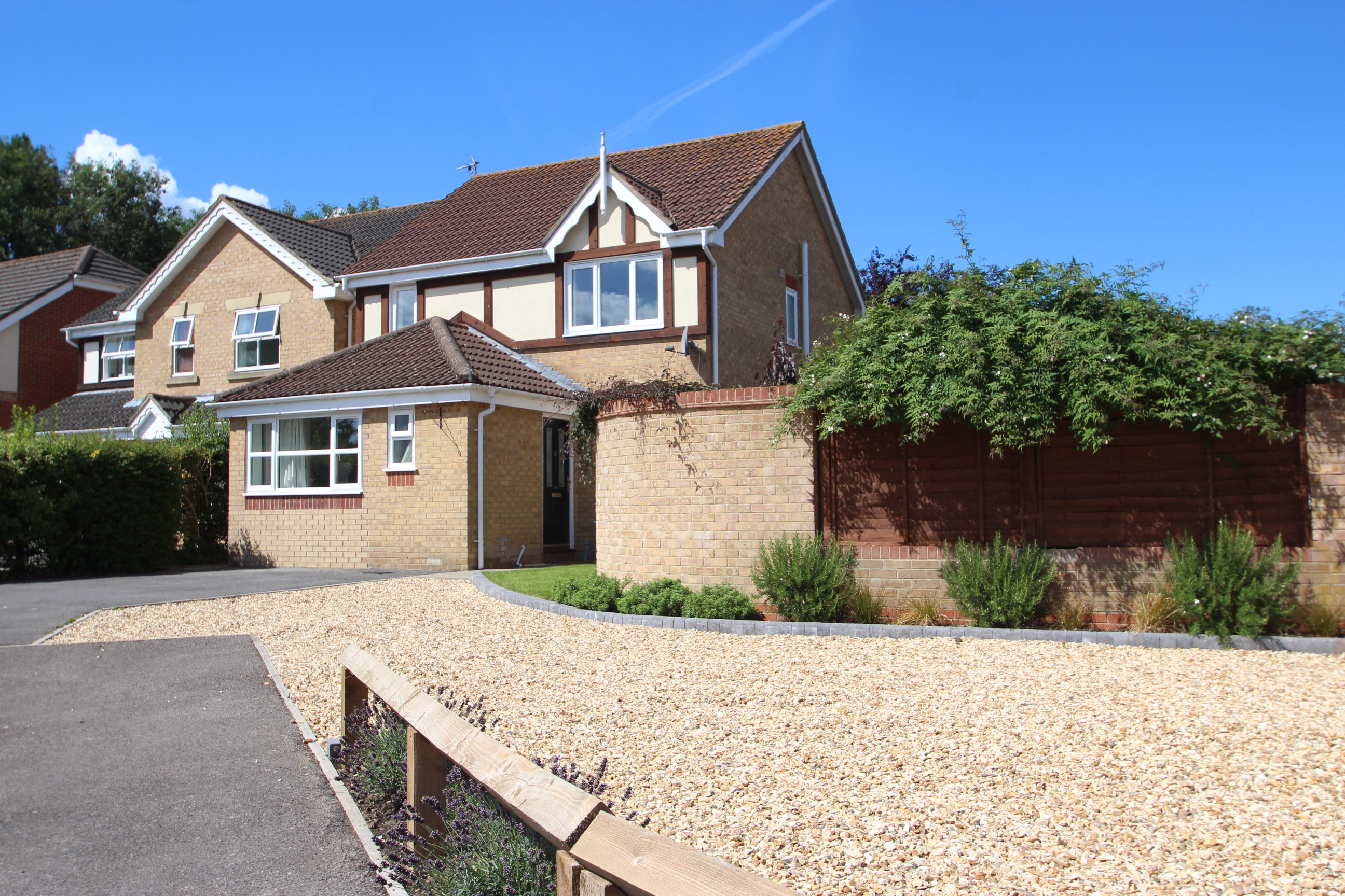 Hamble Village House, Spitfire Way Houses for Rent in HambleleRice