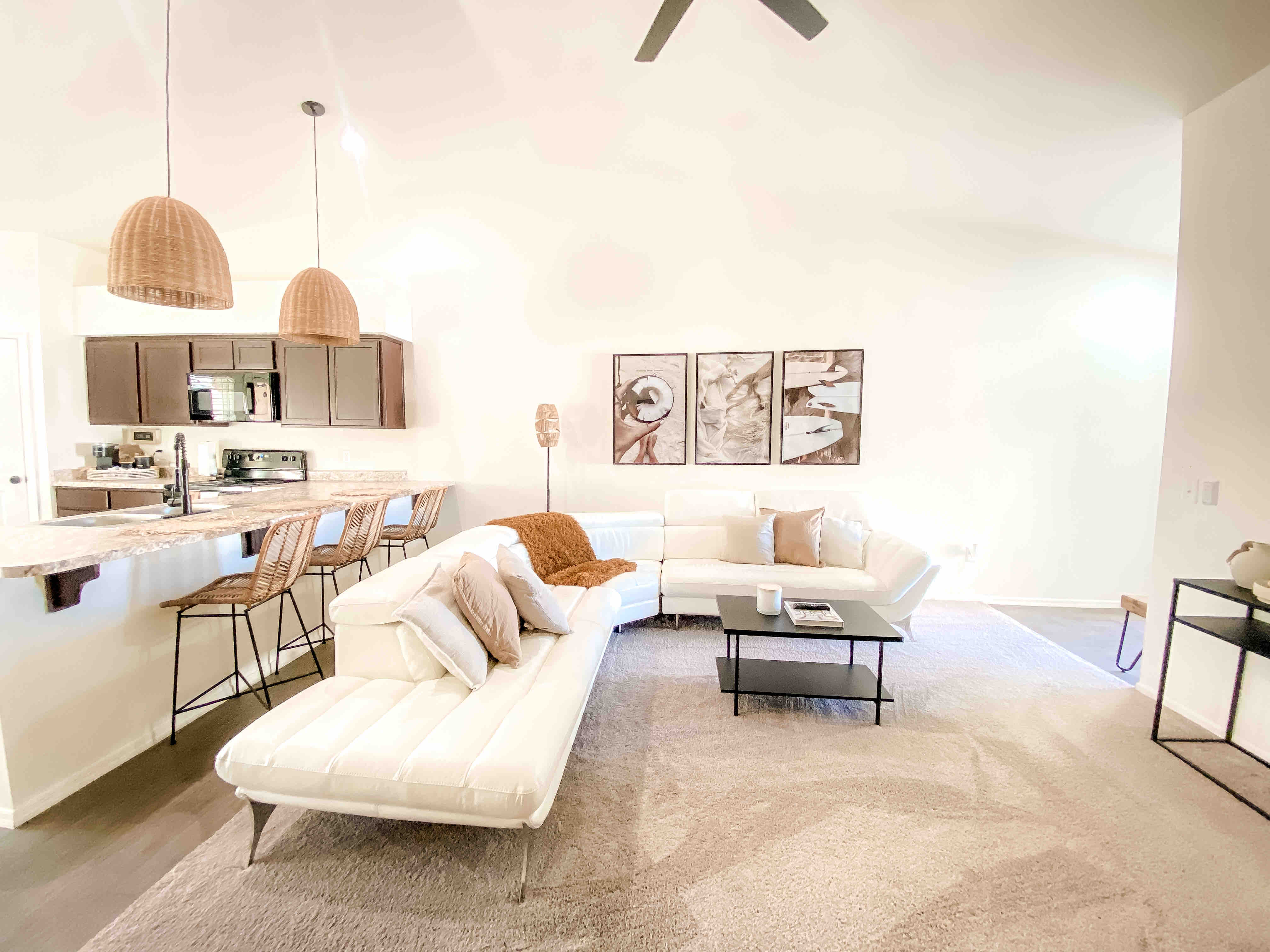 Yuma Boho/Airy 3 bedroom home with free parking