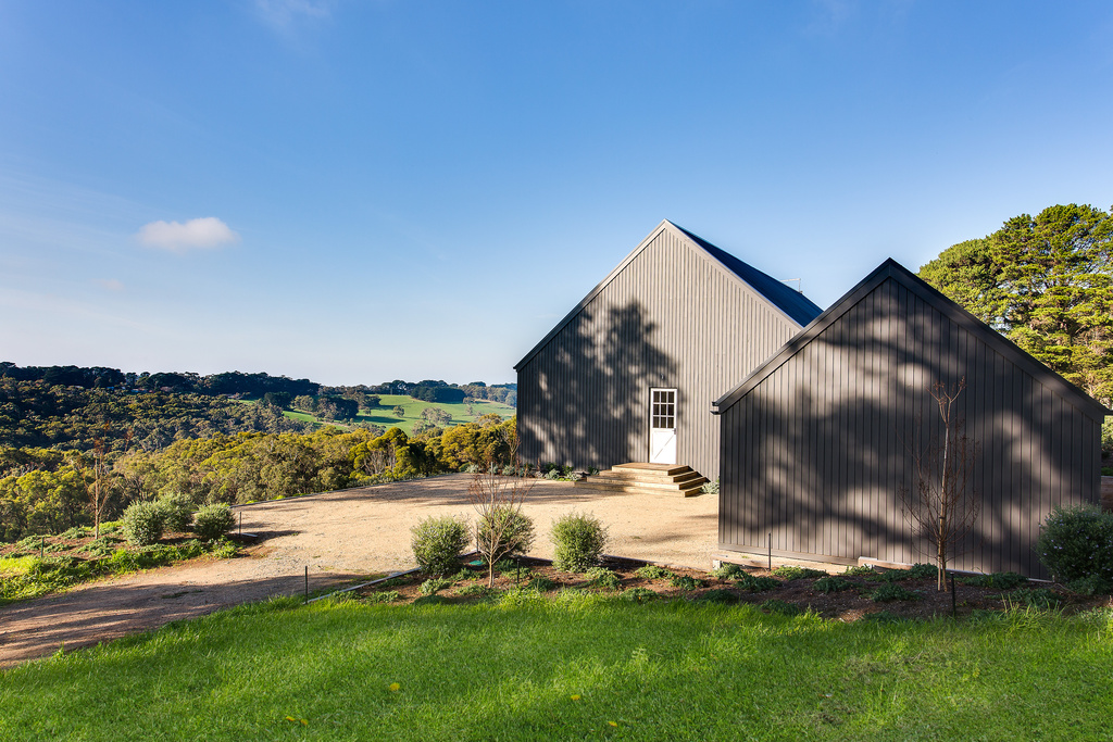 Cilento Farm Stunning Views! Houses for Rent in Shoreham, Victoria