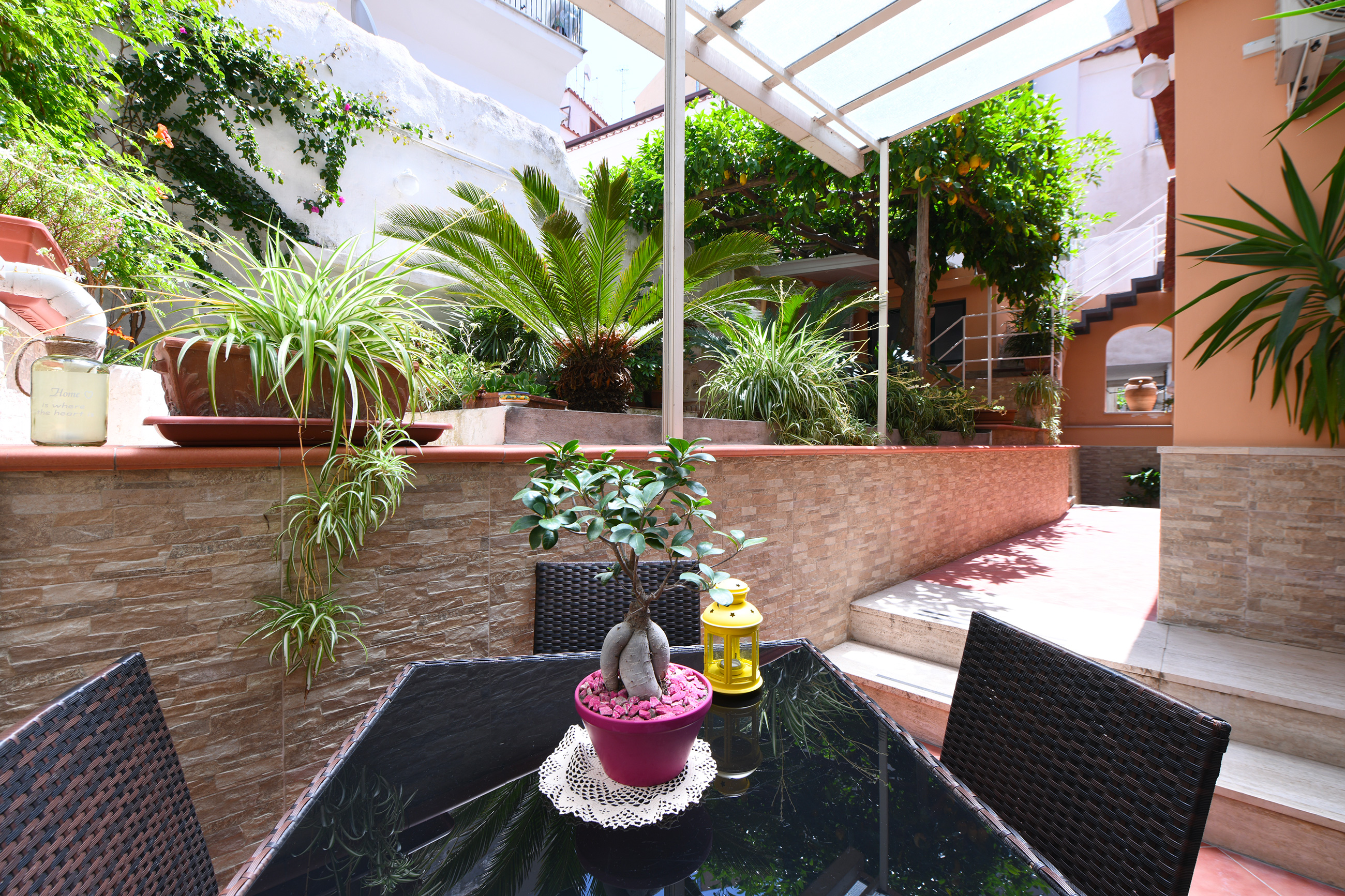 A Passo Duomo - entire property with garden