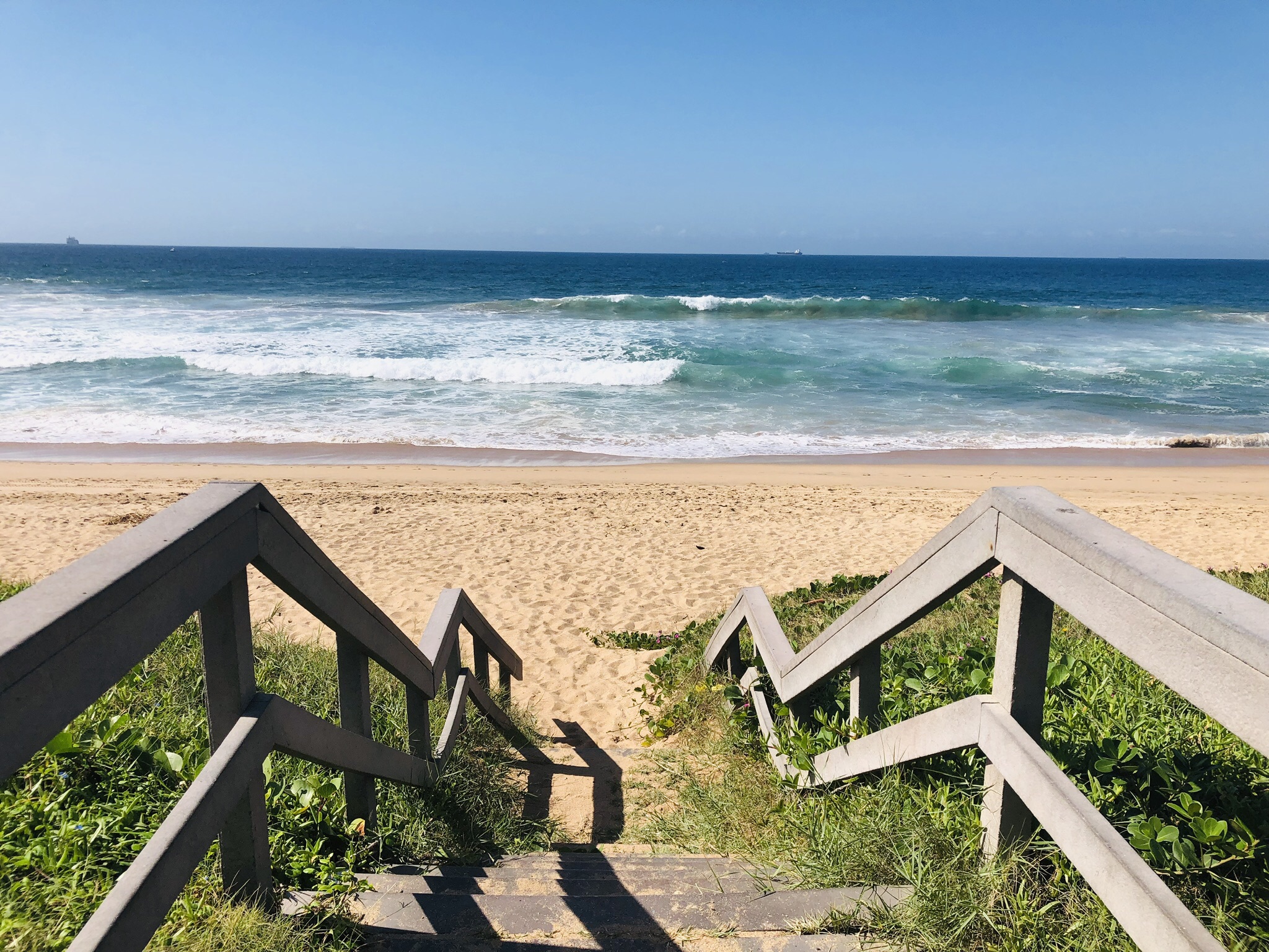 805 UHR pet friendly oceanfront beach cottage Apartments for Rent in