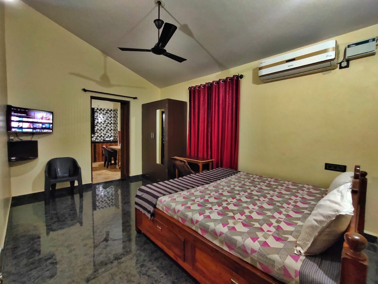 Martin's Vacation Home-Near Zuri White Sand Resort