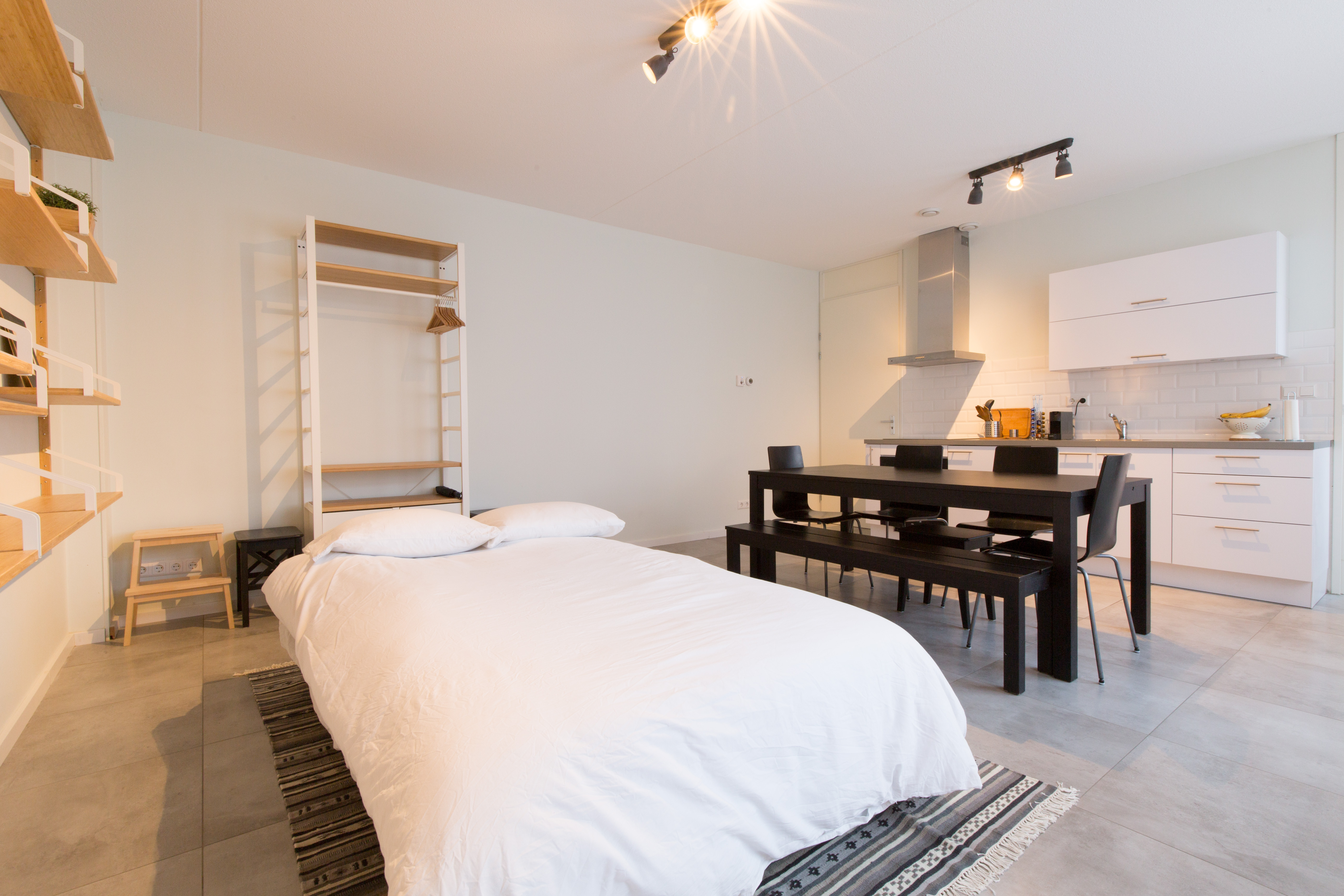 Bright and spacious city centre loft. — The Hague stay