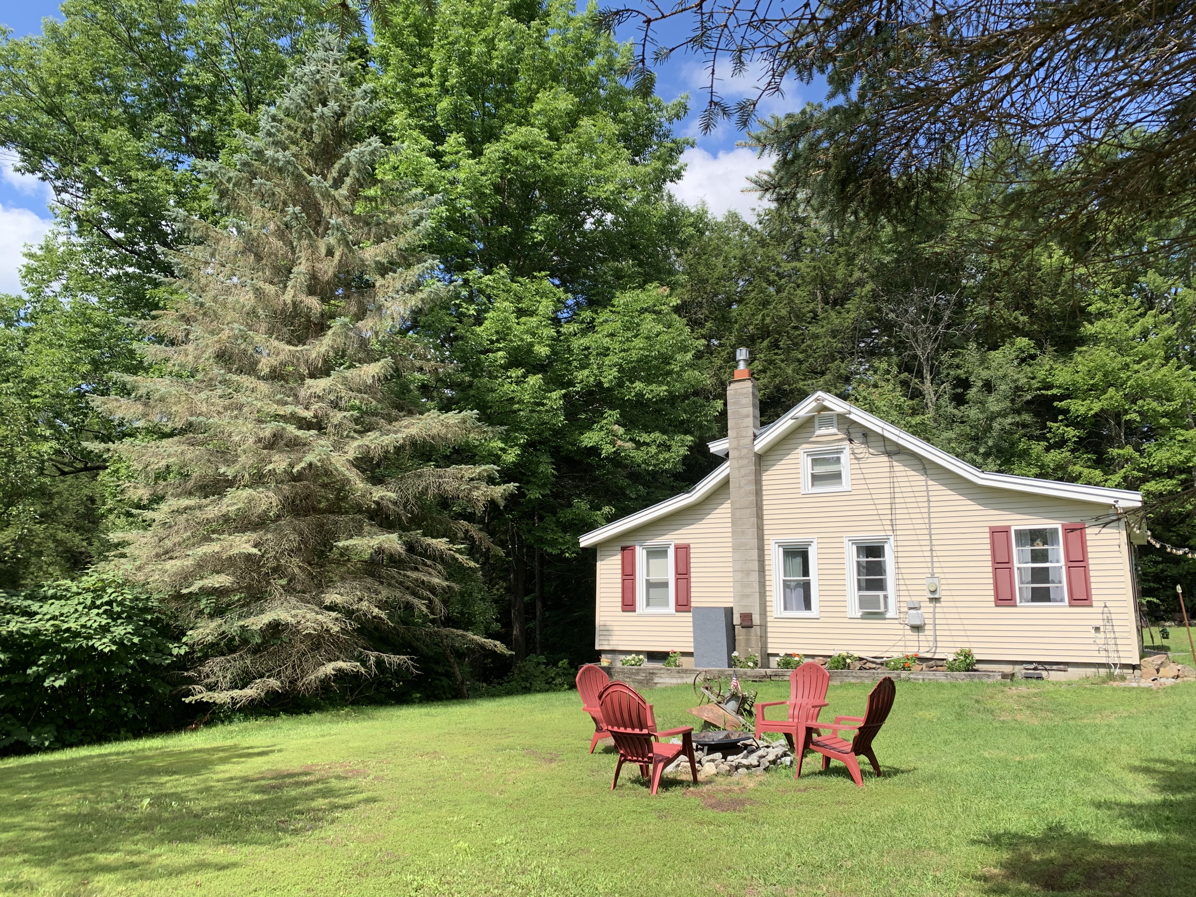 Cozy Adk Home in Lake George on Indian Brook