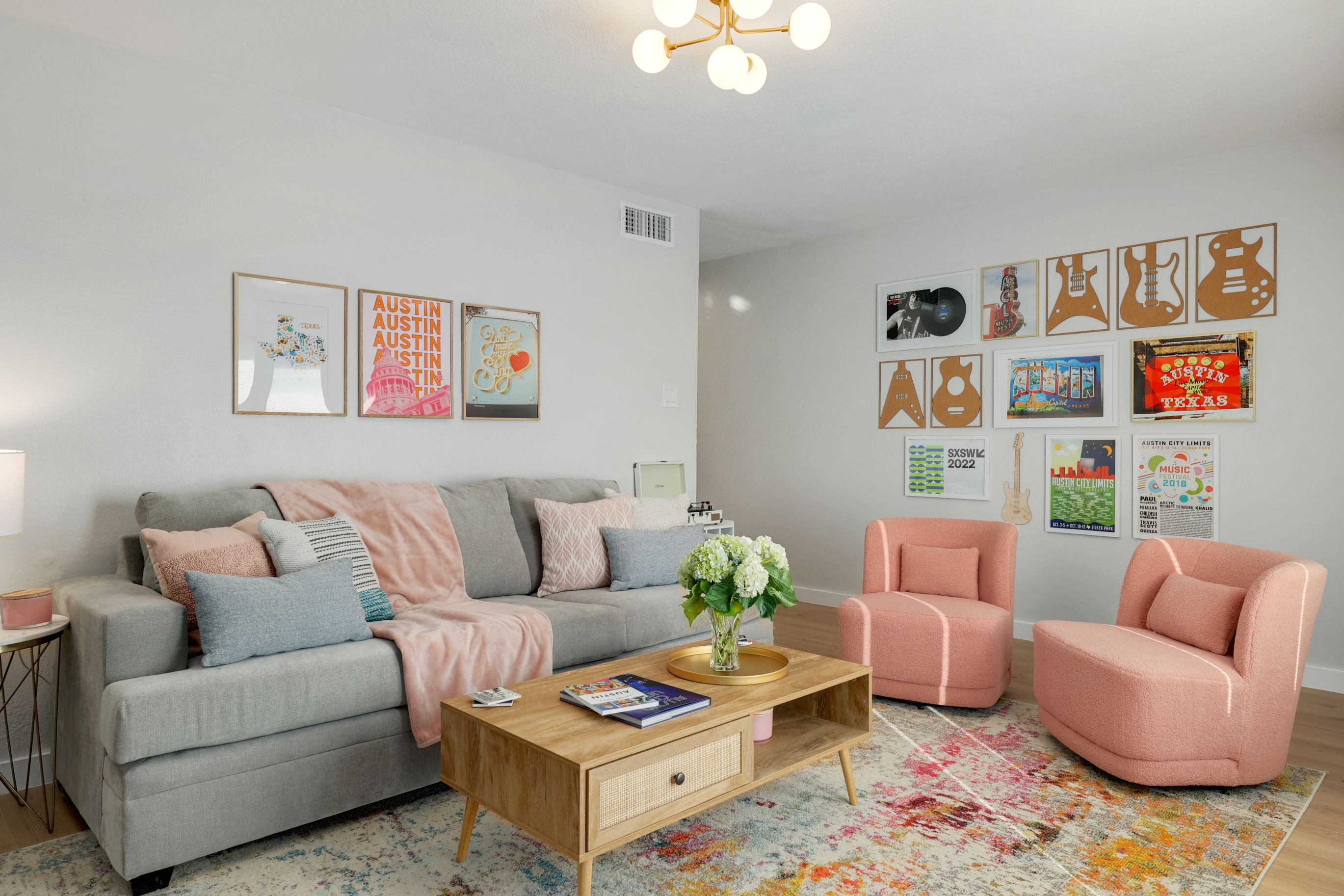 5 *only! A beauty, like new, central, sleeps 4- 6. in 78757, Austin