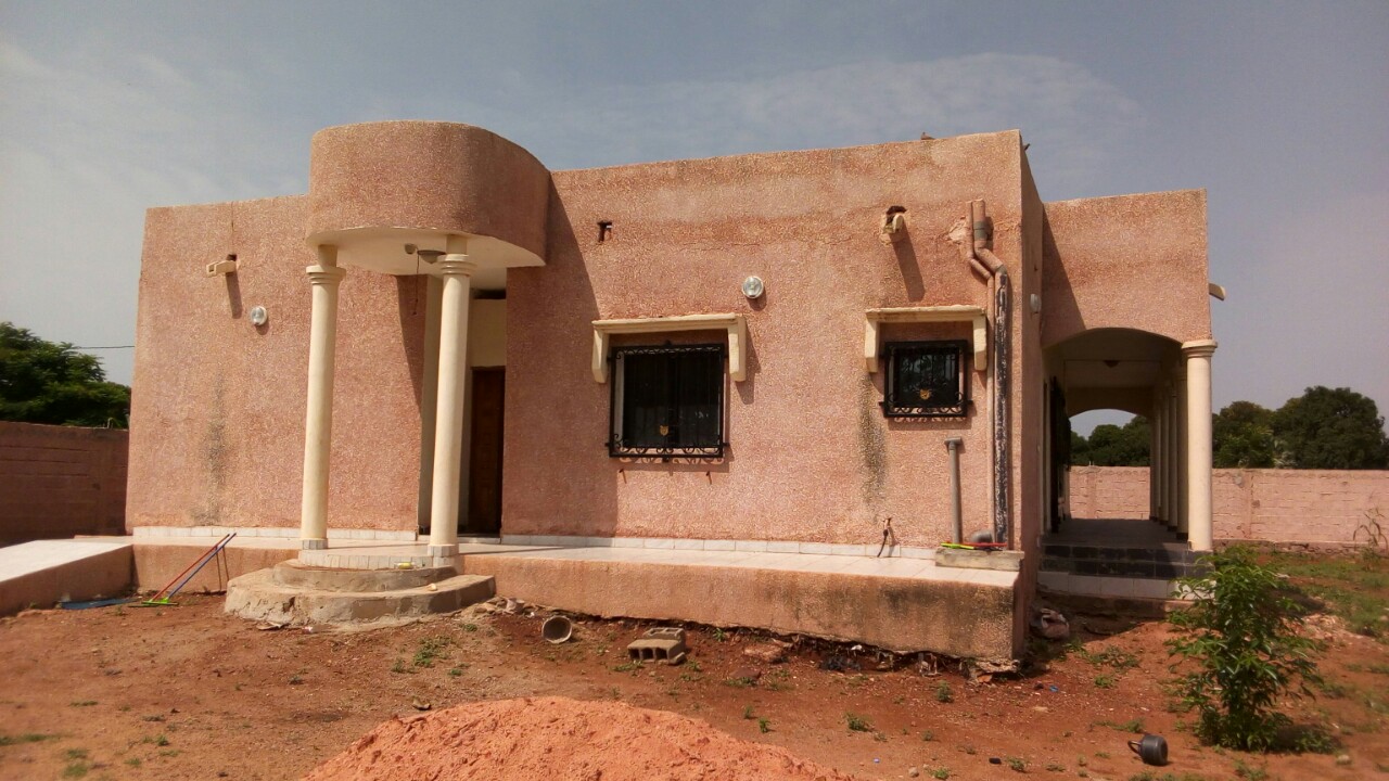 Entire apartment furnished with 4x4 vehicle in Bamako