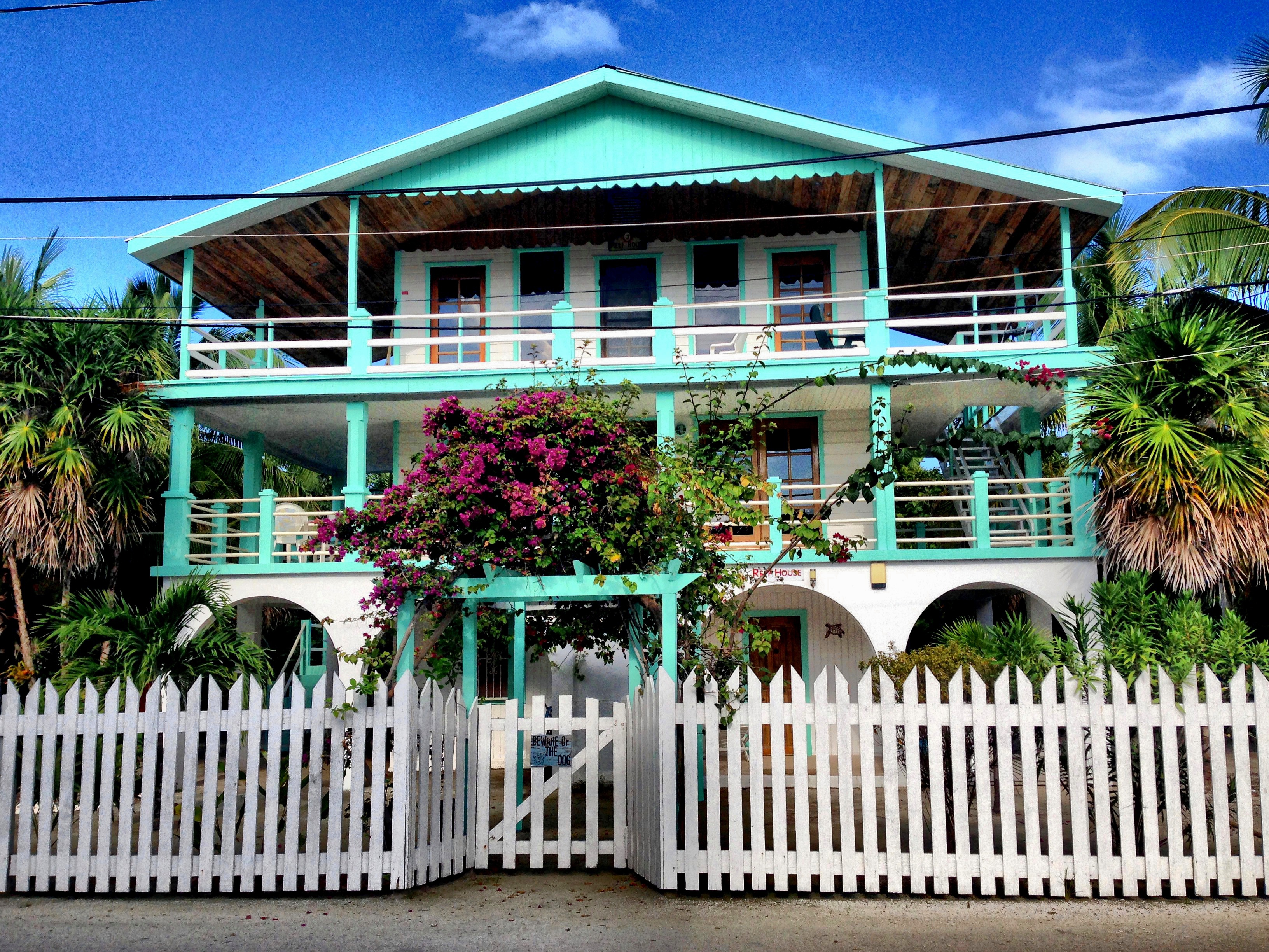 The Reef House Belize 3/2 + Pool + 1/1 Apt Option in Belize Islands, Belize