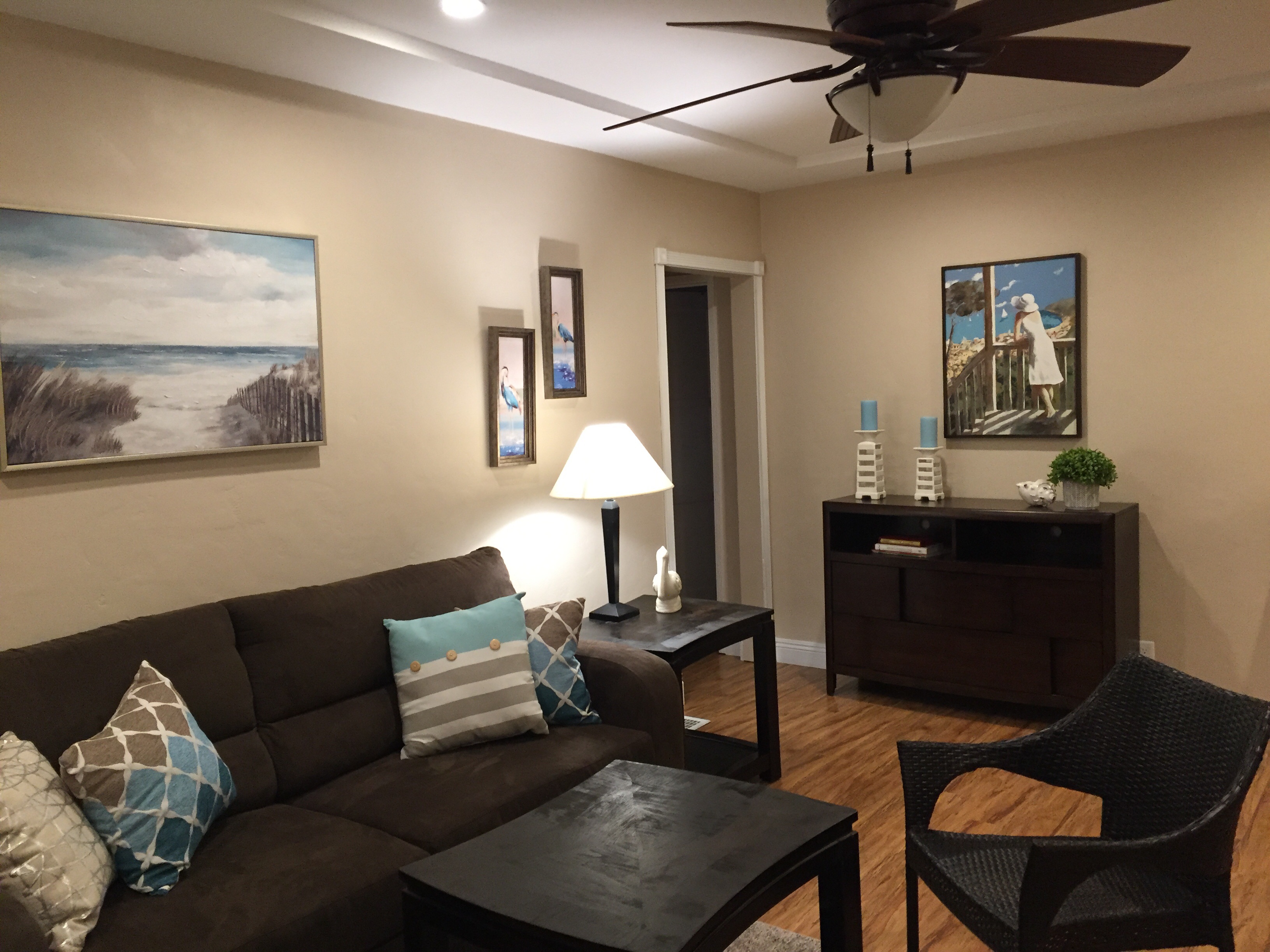 H - Pet Friendly, 2 bdrm. 6 miles Sofi/LAX/Forum