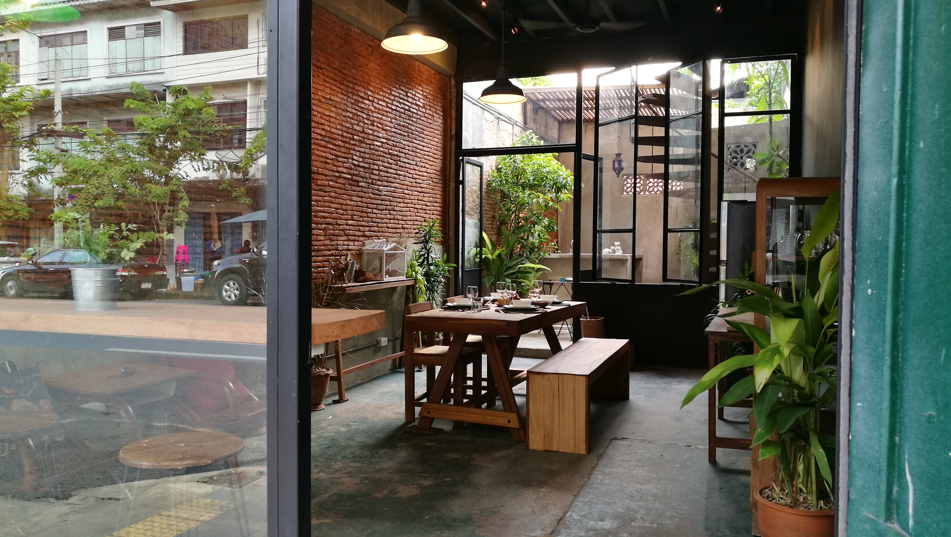 Private heritage shophouse in historical area Bkk