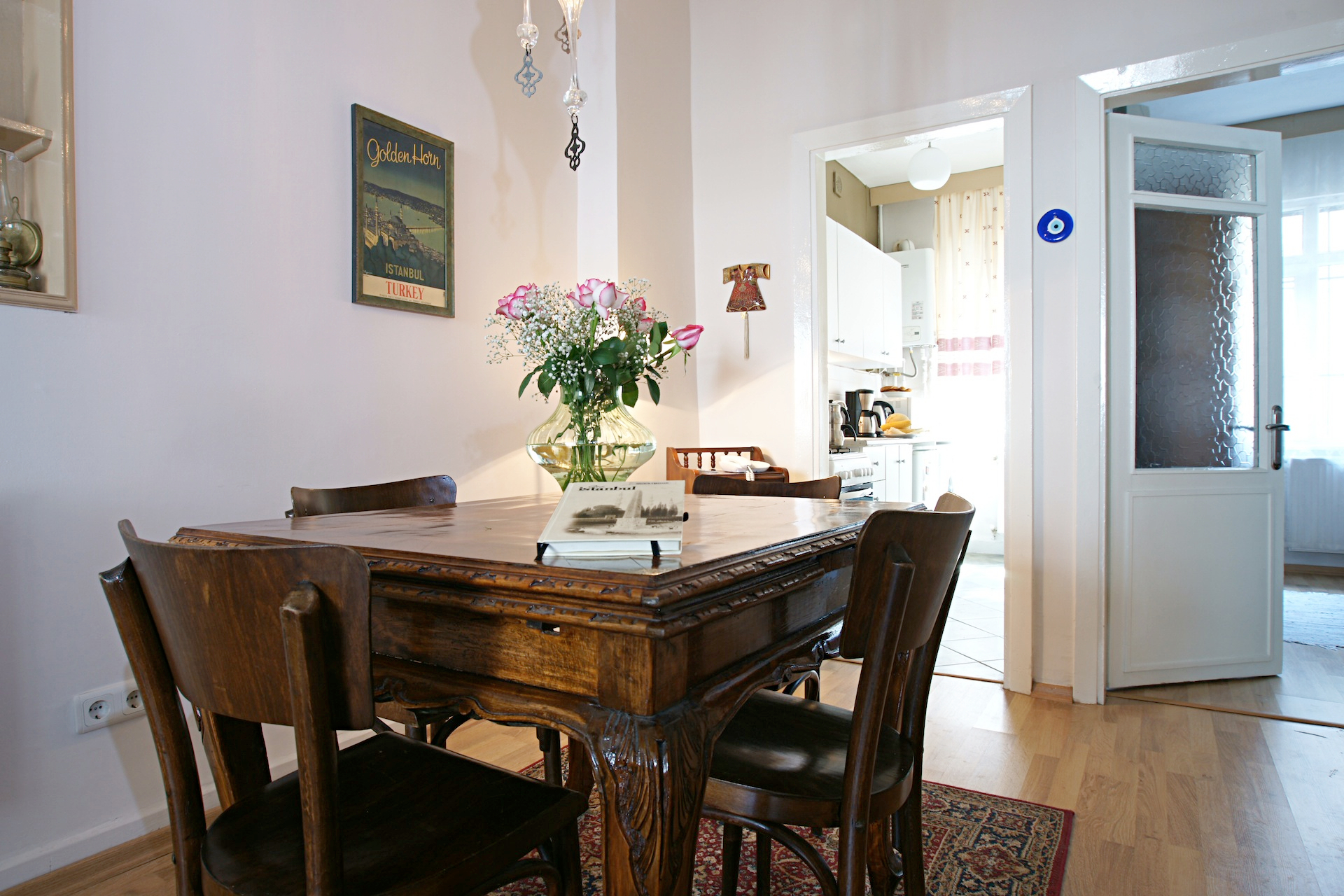 Close to the Blue Mosque: 2 bedroom apartment.