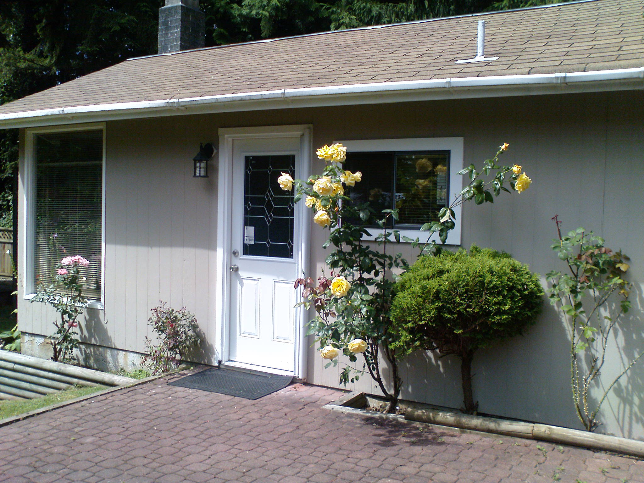Garden House Houses For Rent In West Vancouver British Columbia Canada